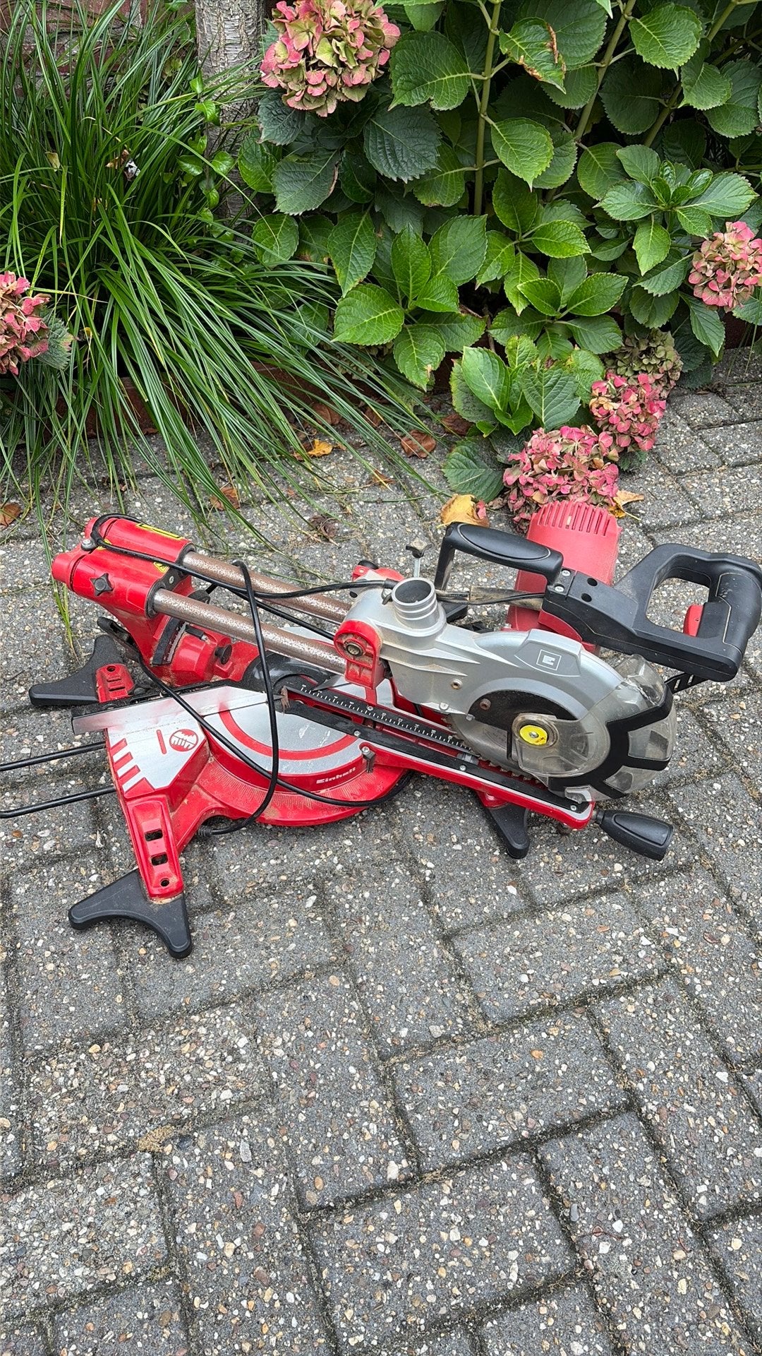 Einhell afkortzaag / radiaalzaag – gebruikt, Doe-het-zelf en Verbouw, Gereedschap | Zaagmachines, Ophalen, Zo goed als nieuw, Afkortzaag