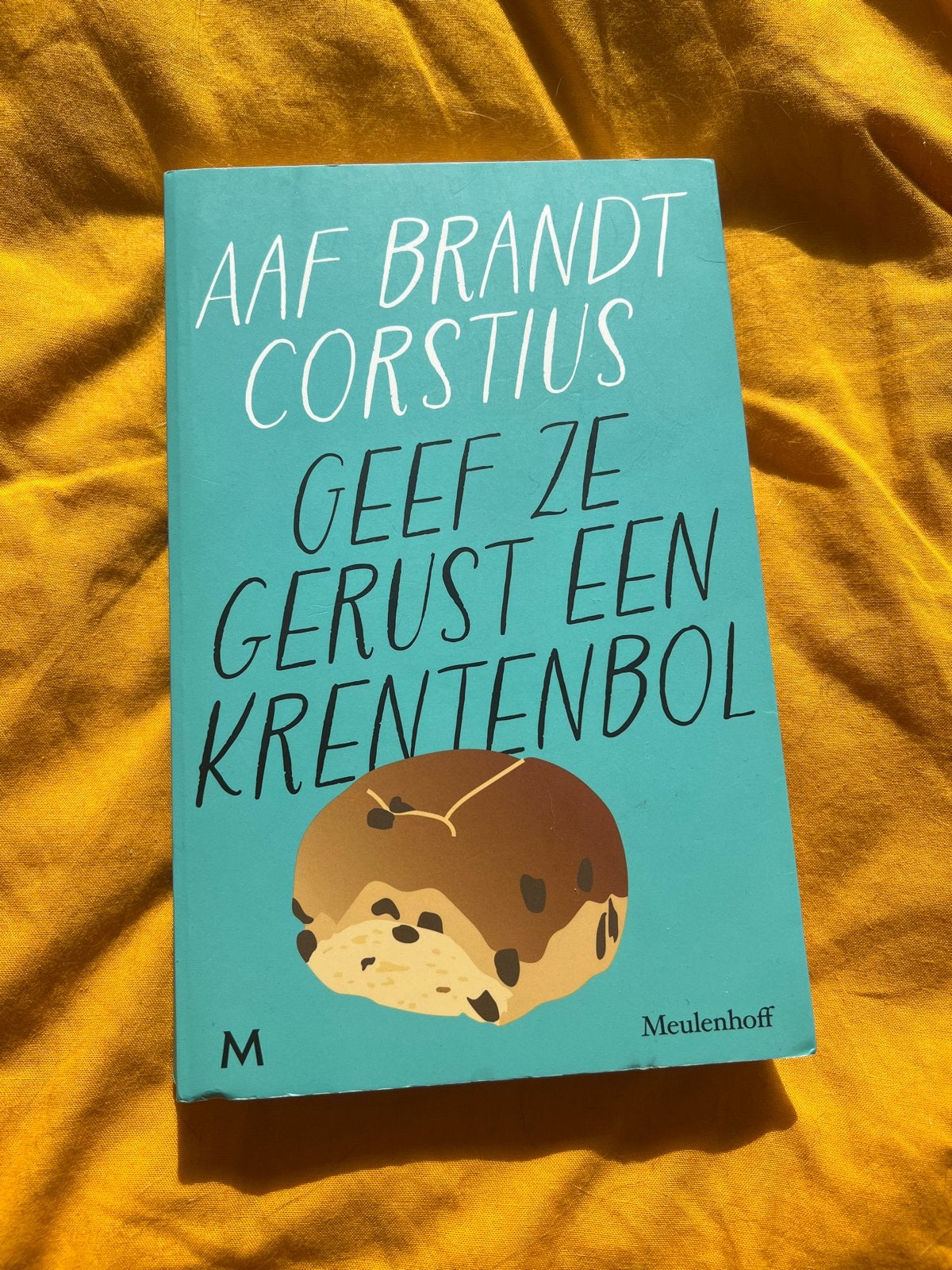 Aaf Brandt Corstius - Geef ze gerust een krentenbol, Ophalen of Verzenden, Zo goed als nieuw, Aaf Brandt Corstius