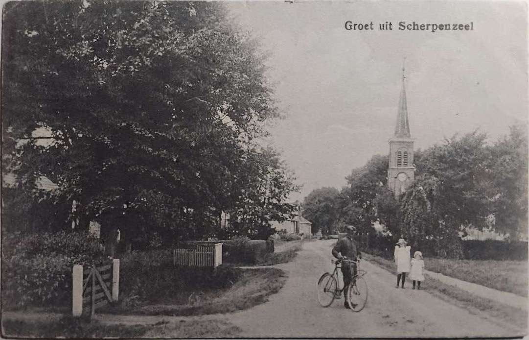 Scherpenzeel (Fr), Dorpsgezicht - Uitg. Oosten/Dwinger 1920, Ophalen of Verzenden, Voor 1920, Gelopen, Friesland