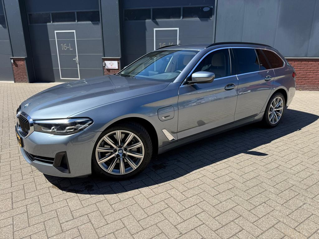 BMW 5-serie Touring 530e TOURING 2021/BTW AUTO/SPORTLEDER/VI, 1998 cc, Achterwielaandrijving, Gebruikt, 4 cilinders