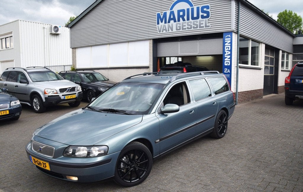 Volvo V70 2.4 Automaat & Leer Lpg G3 170 pk, Auto's, Volvo, 1578 kg, 2435 cc, Grijs, Te koop