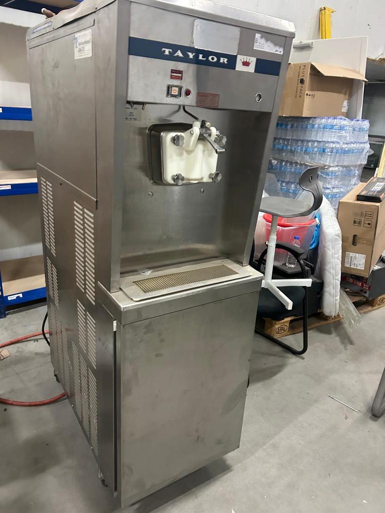 Taylor ijsmachine, Ophalen, Gebruikt
