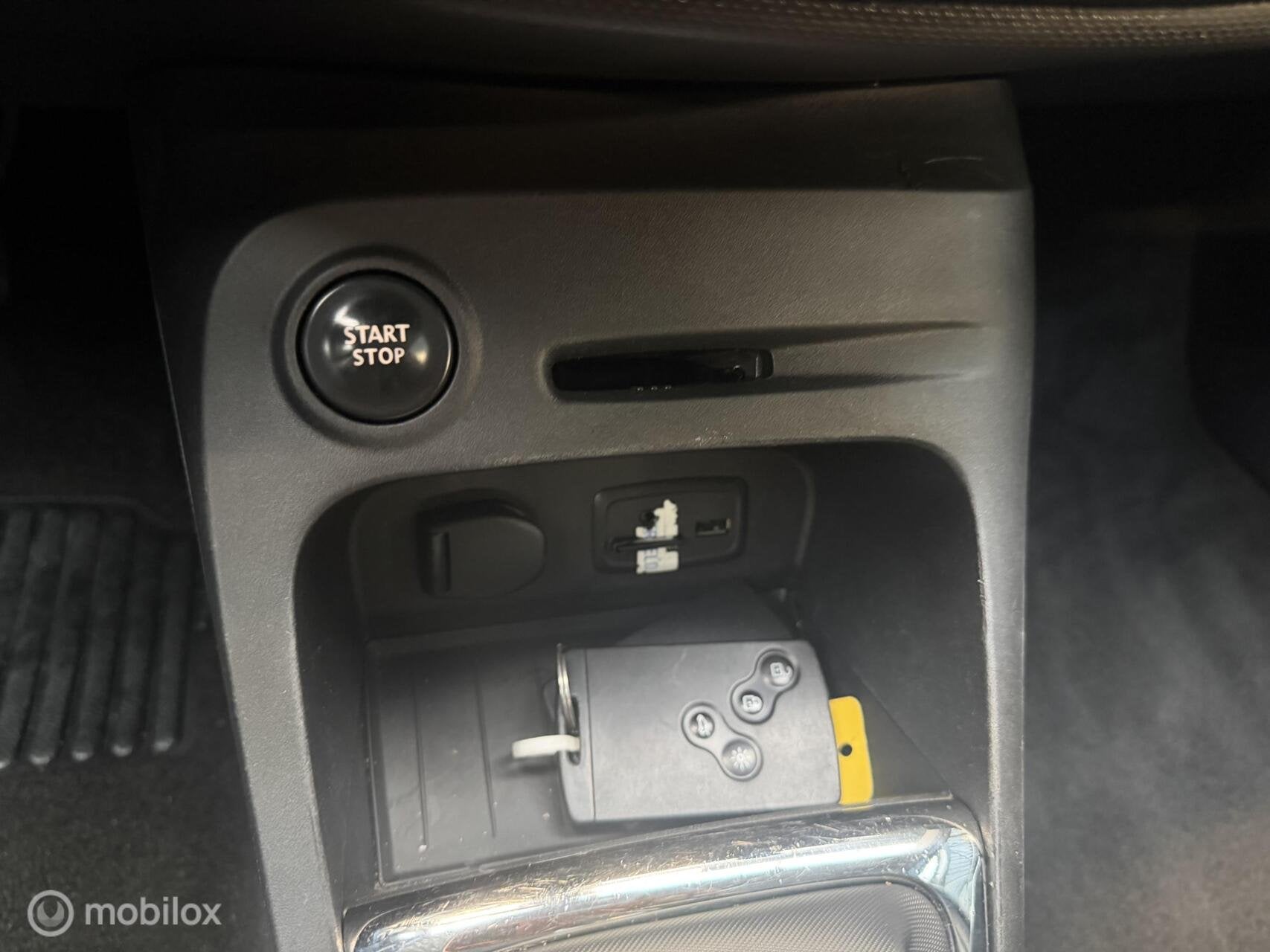 Foto 22 van Renault Captur 0.9 TCe Dynamique | Camera | Keyless | Ecc
