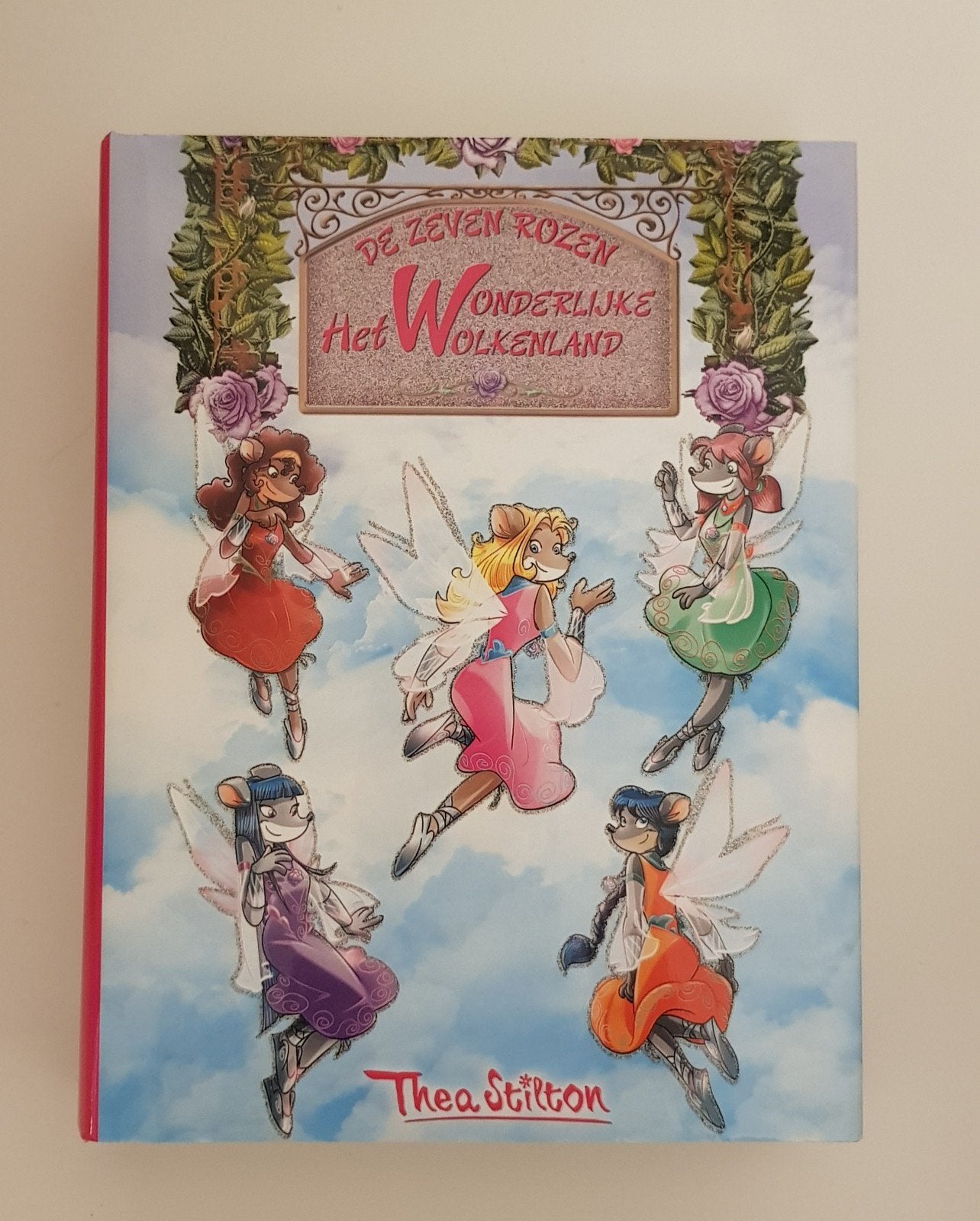 BOEK THEA STILTON DE ZEVEN ROZEN, Ophalen of Verzenden, Zo goed als nieuw