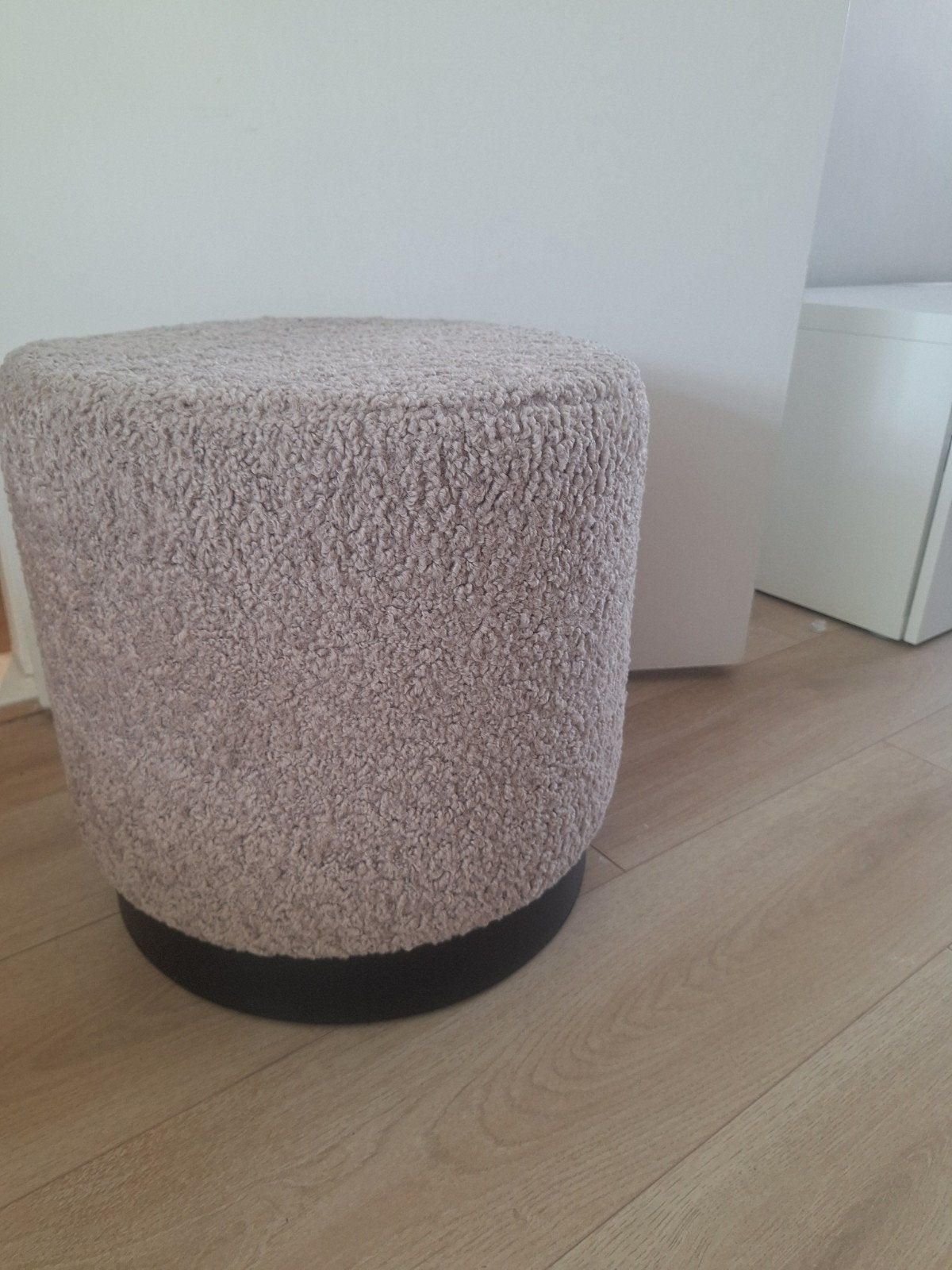 Poef in teddy stof, Ophalen, Zo goed als nieuw, Overige materialen