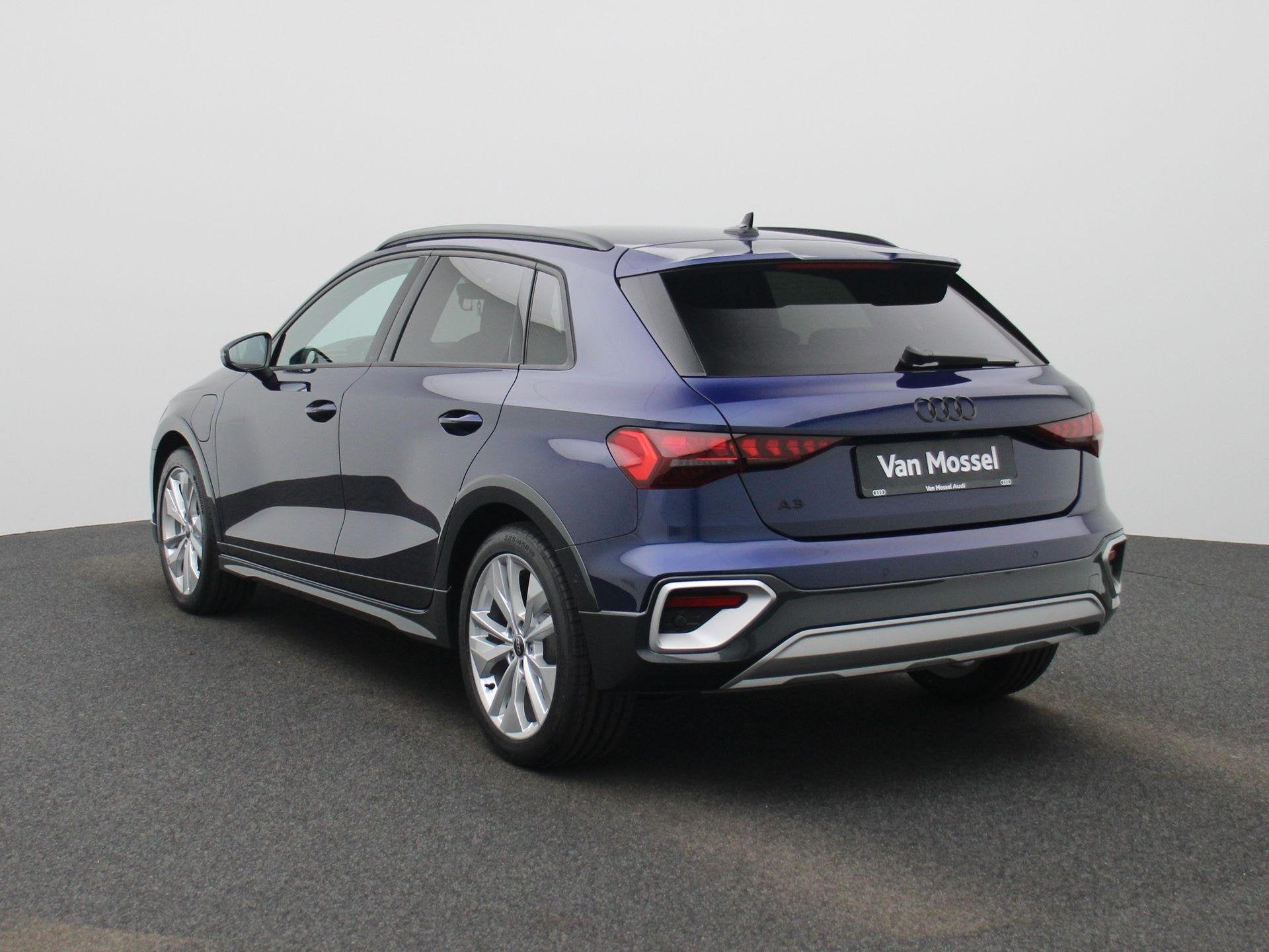 Audi A3 allstreet 40 TFSI e Advanced edition 204 pk | Automa, Auto's, Audi, 12 maanden, Stof, 4 cilinders, 26 kWh