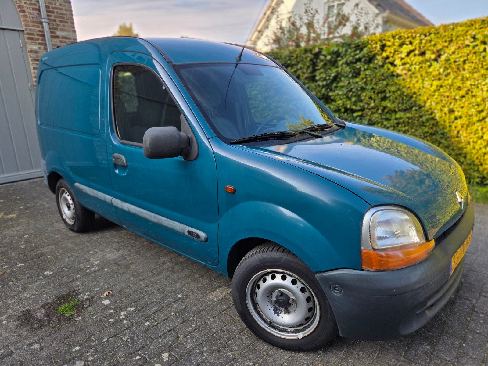 Renault Kangoo 1.2 2001, Auto's, Voorwielaandrijving, Stof, 4 cilinders, Origineel Nederlands