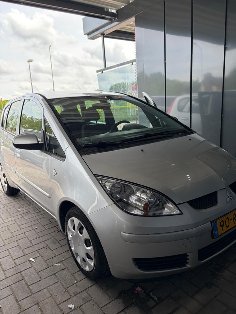 Mitsubishi Colt 1.3 CZ5 2005 Grijs | Airco | APK 03-2027, Auto's, Mitsubishi, 31 €/maand, Colt, Origineel Nederlands, Handgeschakeld
