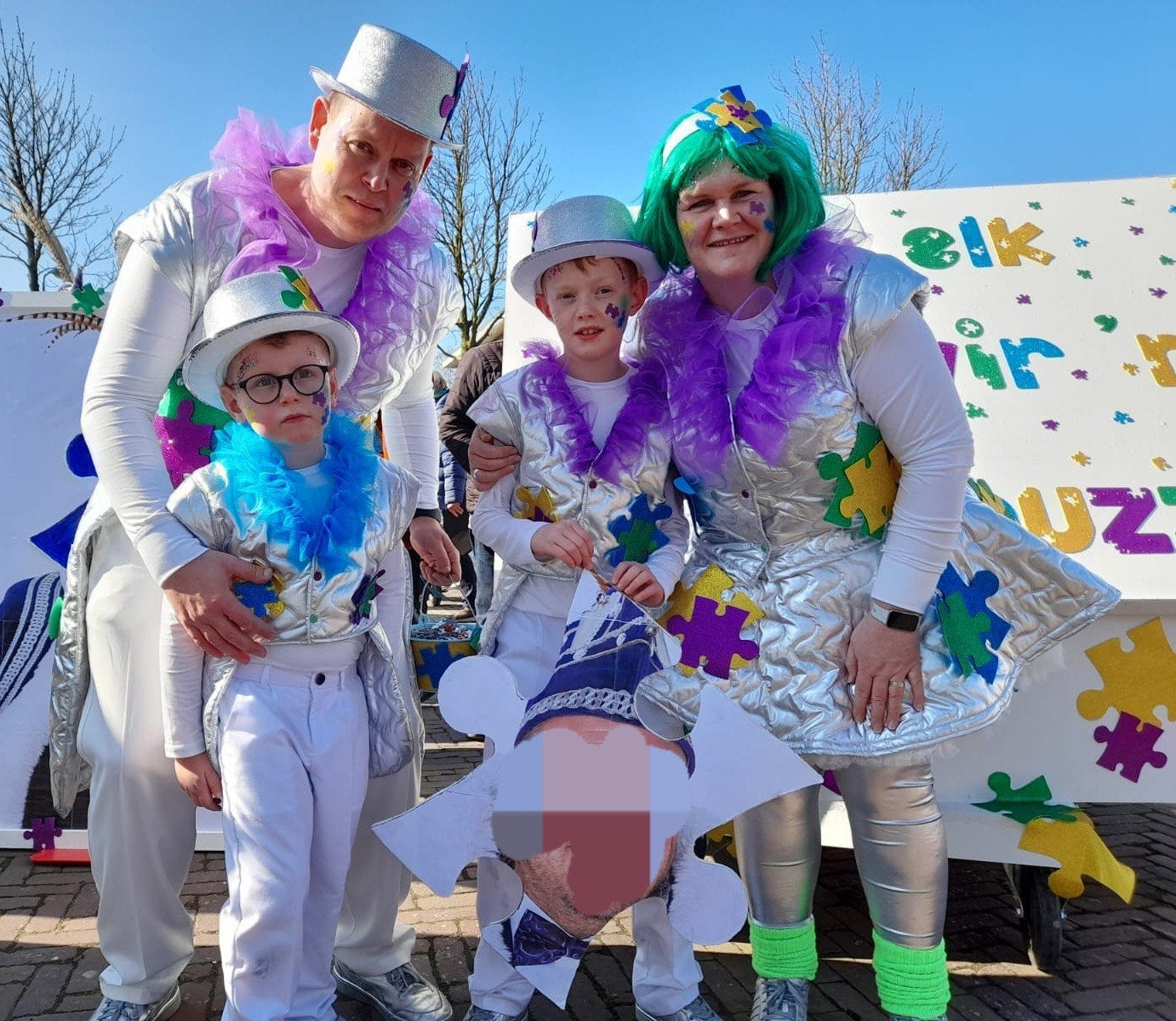 Loopgroep Carnaval Puzzelen (Ruimte, Space, zilver), Ophalen of Verzenden, Zo goed als nieuw, Carnaval, Kleding
