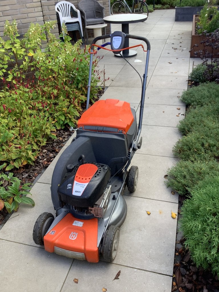 Husqvarna motor maaier LC 48 V zelf rijdend., Ophalen, Cirkelmaaier, Gebruikt, Mulchfunctie
