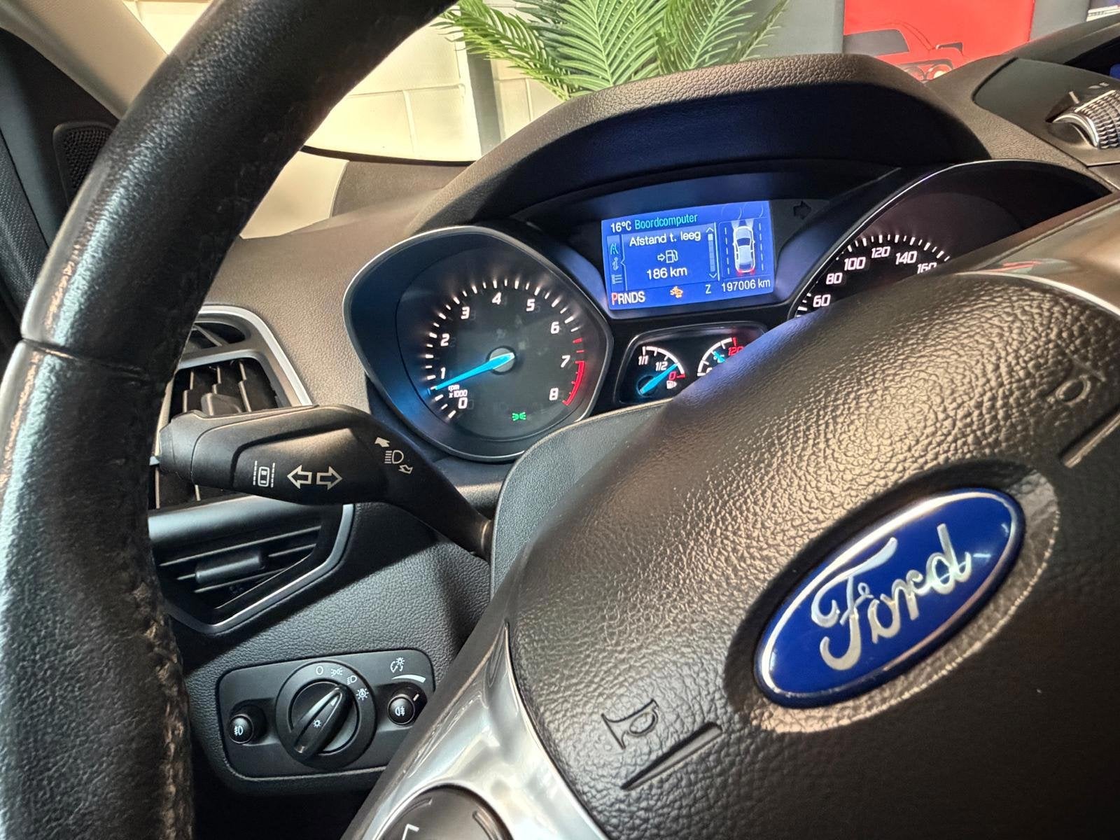 Foto 13 van Ford Kuga 1.6 182PK 4WD | AUTOMAAT | CAMERA | PANO