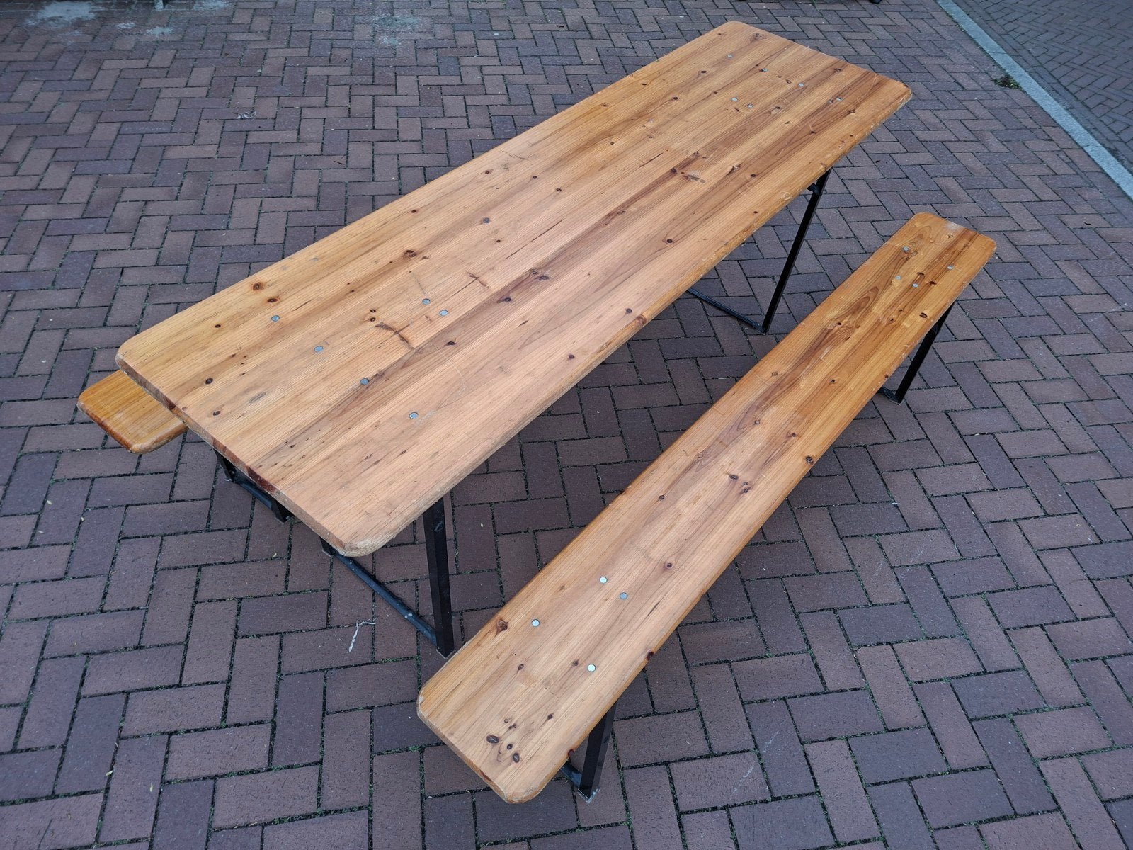 Te huur: Biertafelset met 2 banken en 2 statafels, Ophalen of Verzenden, Zo goed als nieuw, Inklapbaar, Rechthoekig