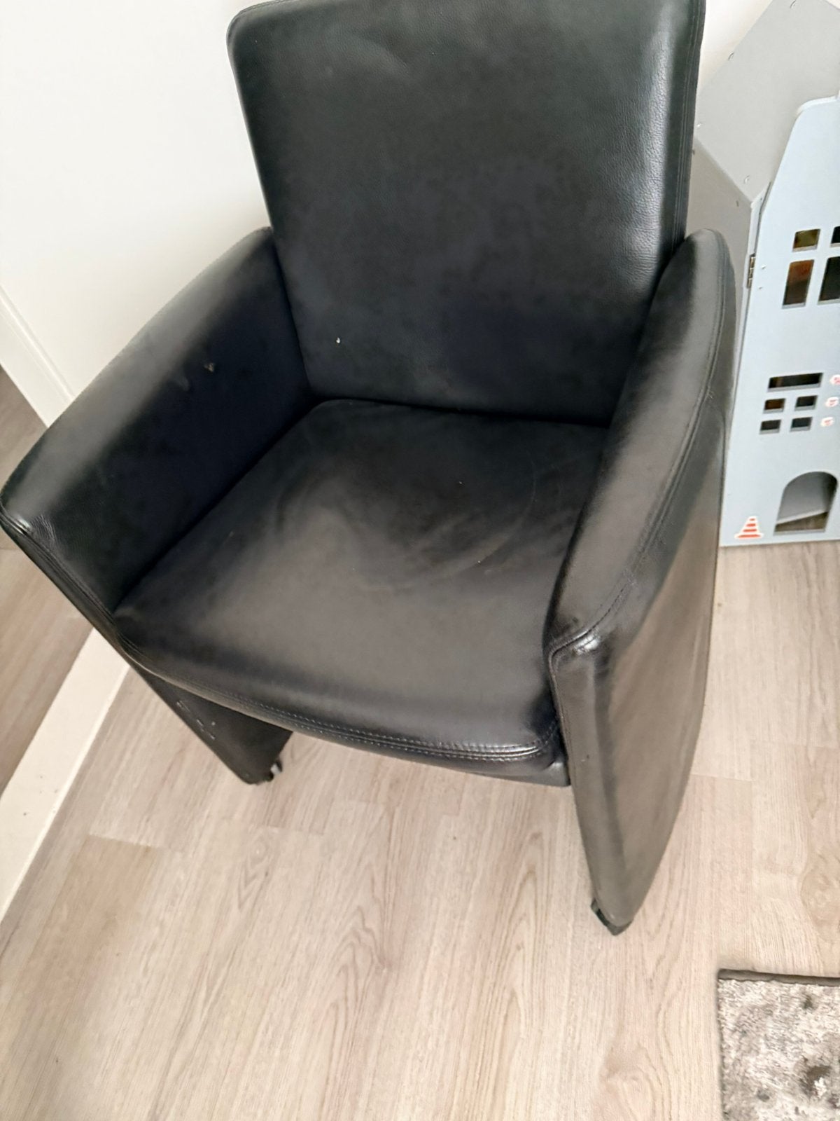 Leer stoel, Ophalen, Zo goed als nieuw, Leer, 50 tot 75 cm