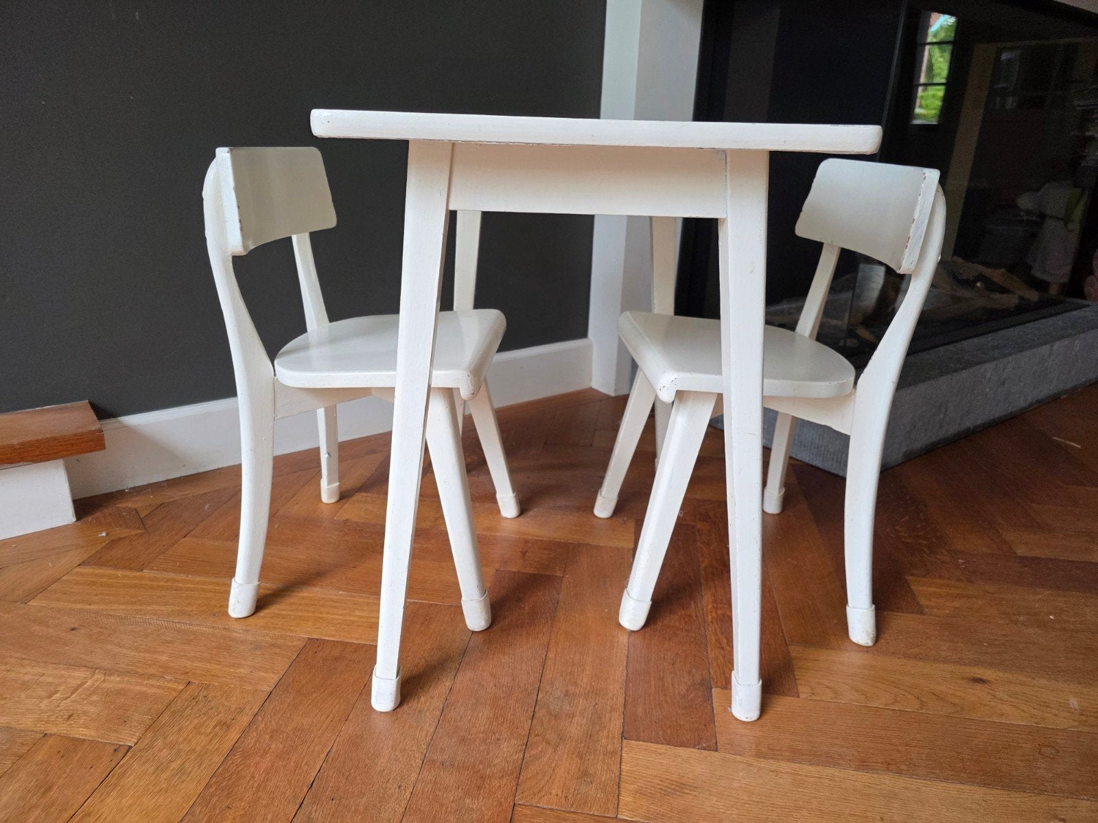 vintage wit houten kindertafel en 2 stoeltjes, Kinderen en Baby's, Kinderkamer | Tafels en Stoelen, Ophalen, Gebruikt, Tafel(s) en Stoel(en)