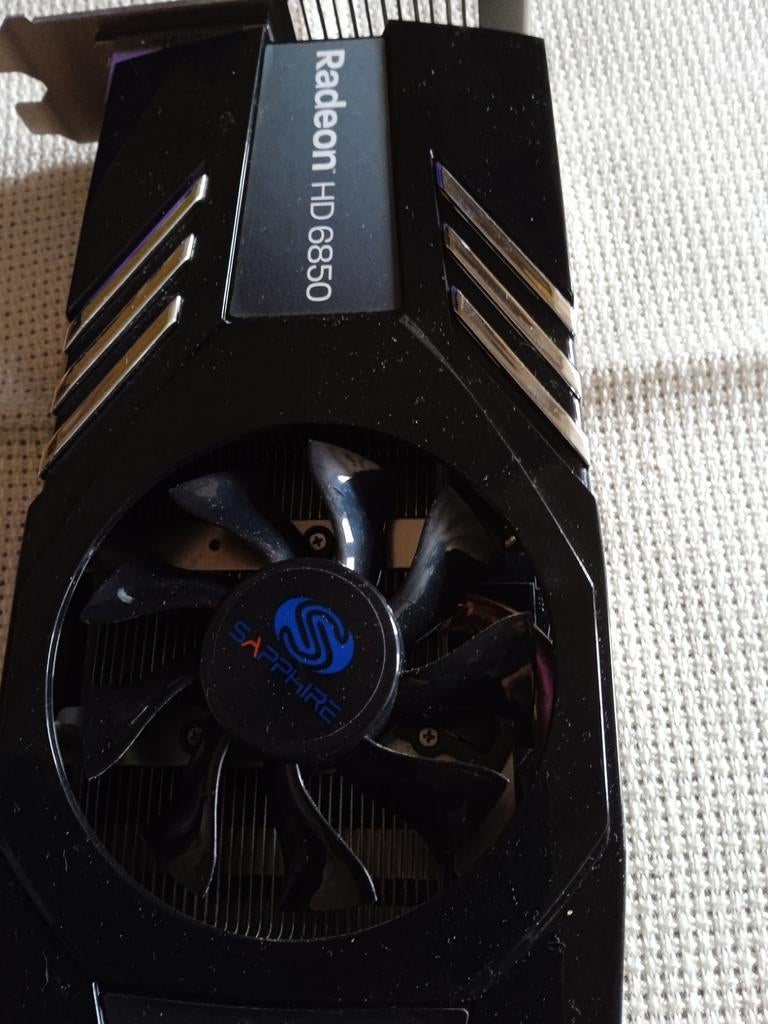 Sapphire Radeon HD 6850 1GB GDDR5 videokaart, Computers en Software, Videokaarten, Ophalen of Verzenden