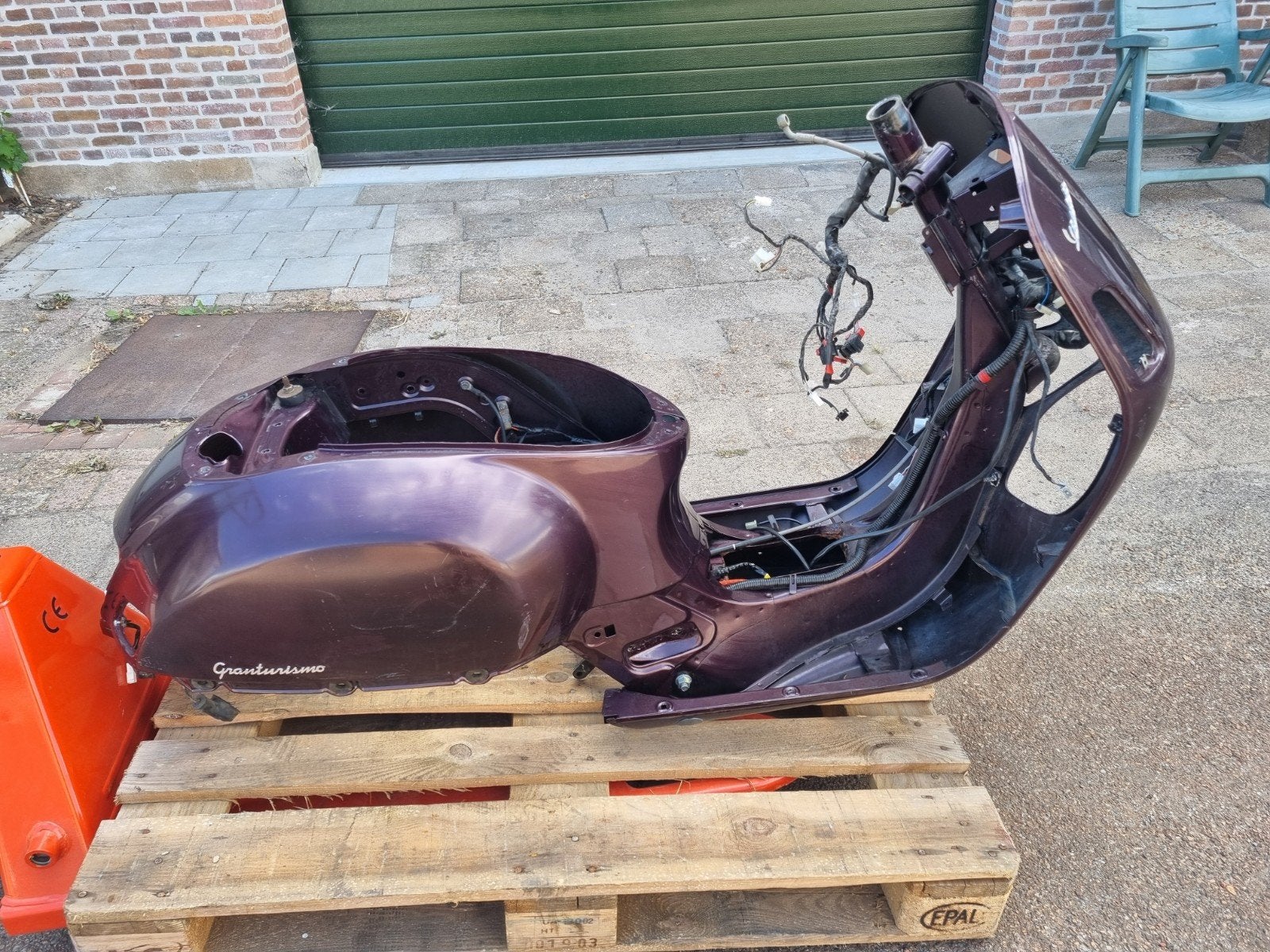 vespa frame, Ophalen of Verzenden