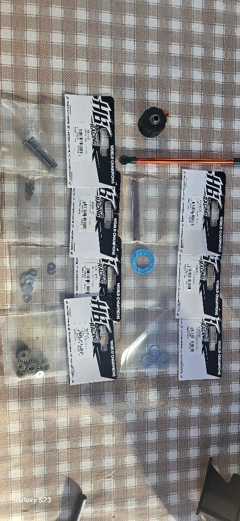 HB Racing  parts voor 819RS, Elektro, Nieuw, Ophalen of Verzenden, Onderdeel