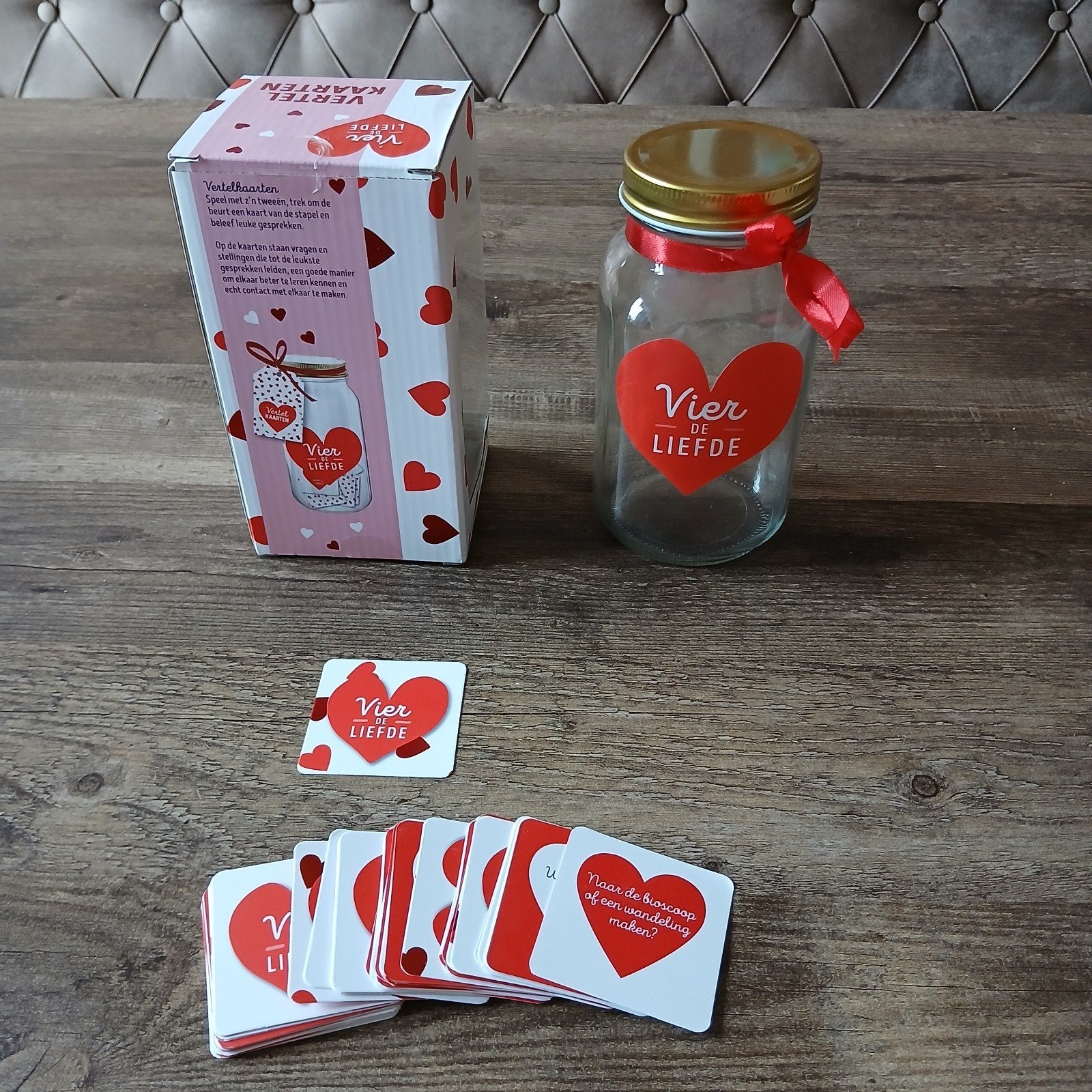 Vier de liefde vertelkaarten, Ophalen of Verzenden, Zo goed als nieuw
