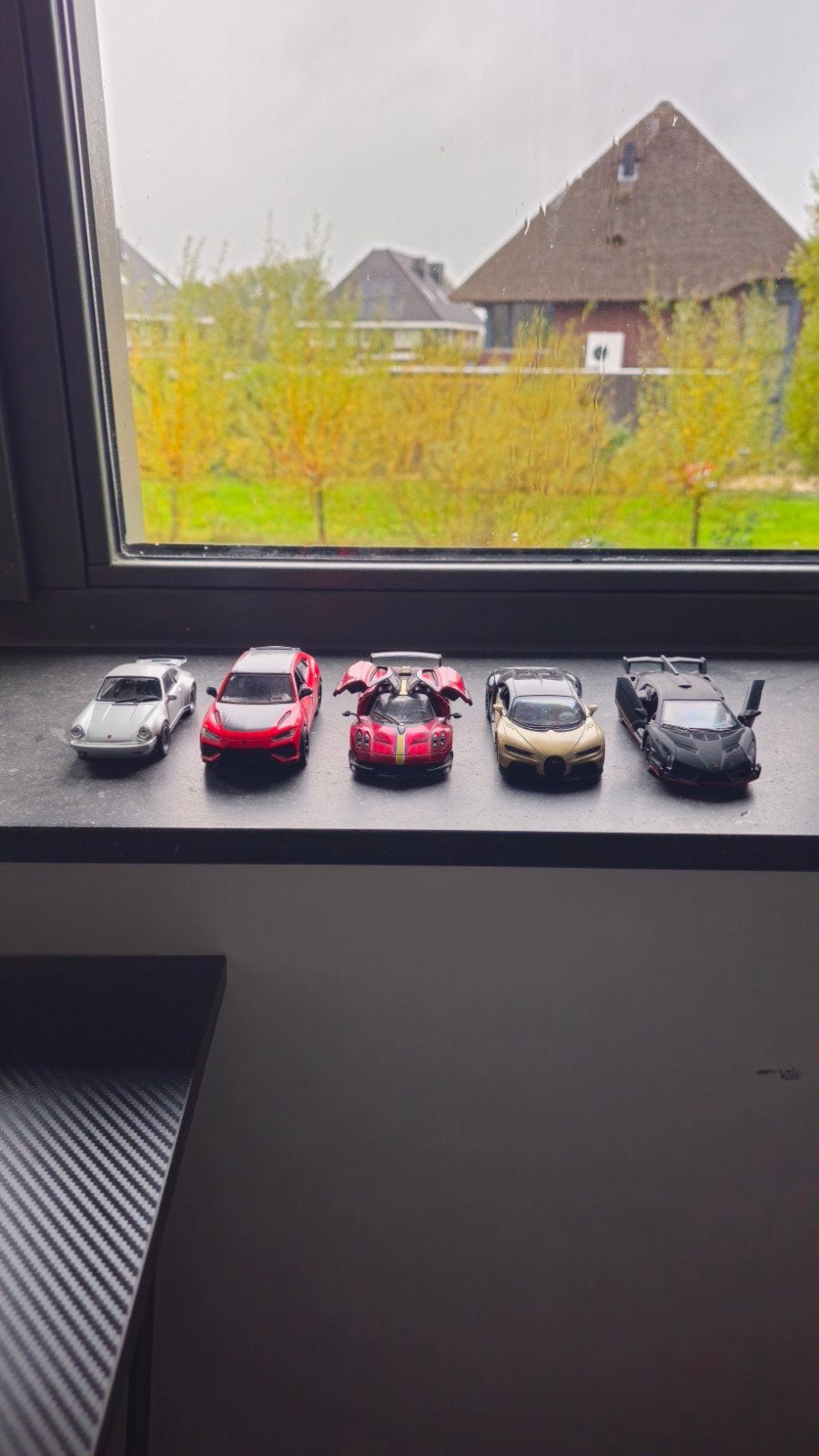 1:40/1:36 modelauto's 4 euro per stuk., Ophalen, Zo goed als nieuw, Auto, Overige merken