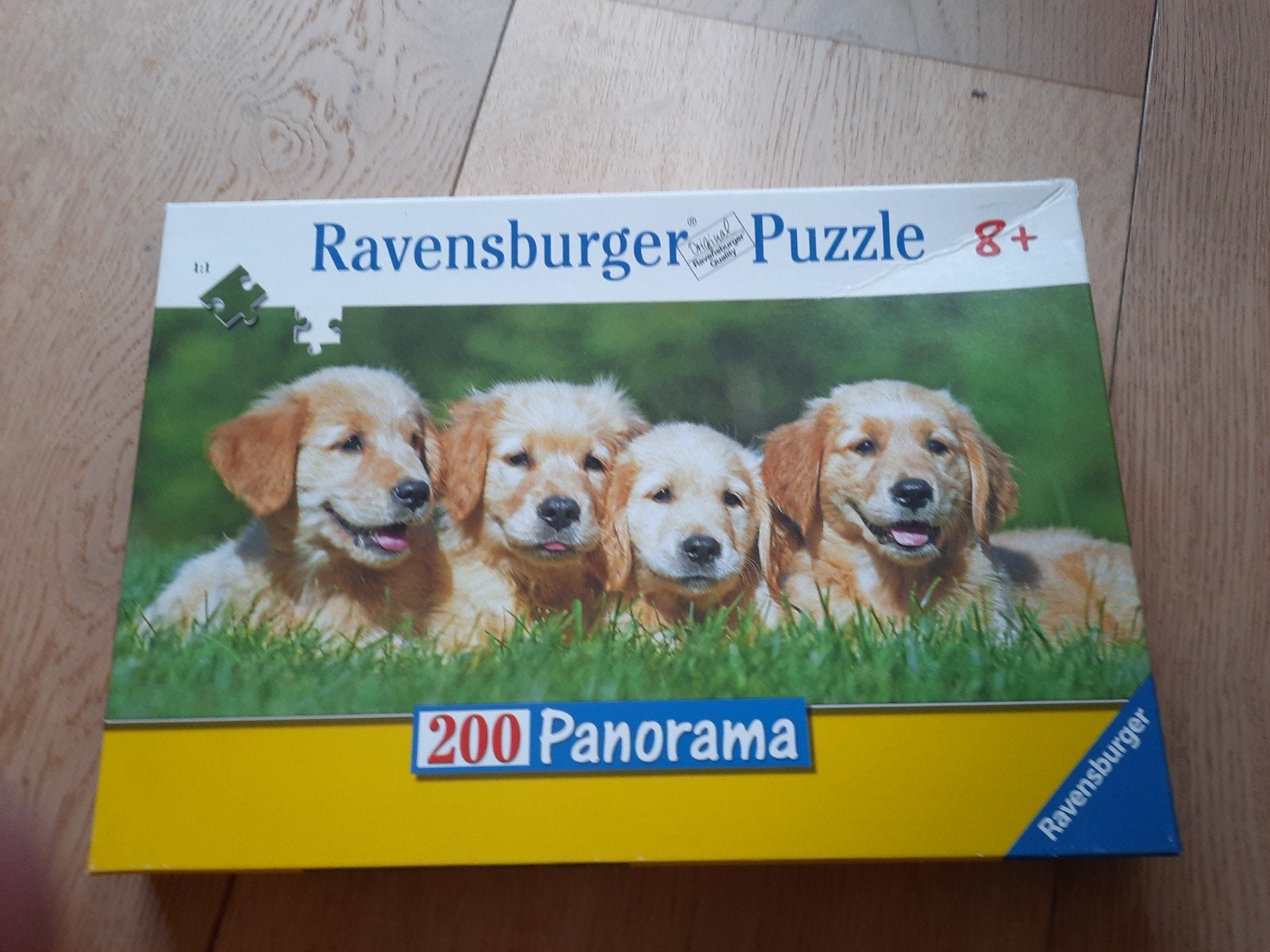 Panaroma puzzel van puppy's (200 stukjes), Ophalen of Verzenden, Minder dan 500 stukjes, Gebruikt, Legpuzzel