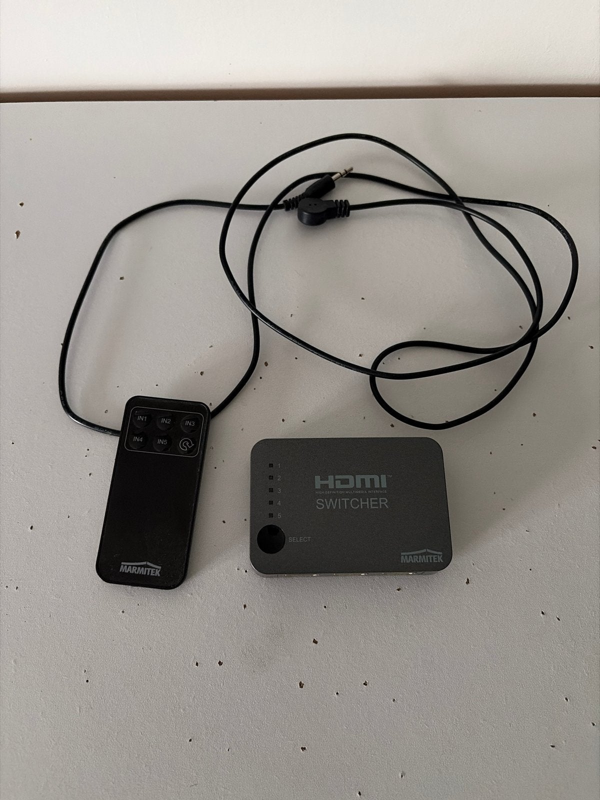 Marmitek HDMI Switcher 5-poorts met afstandsbediening, Ophalen of Verzenden, Zo goed als nieuw, Overige kabels