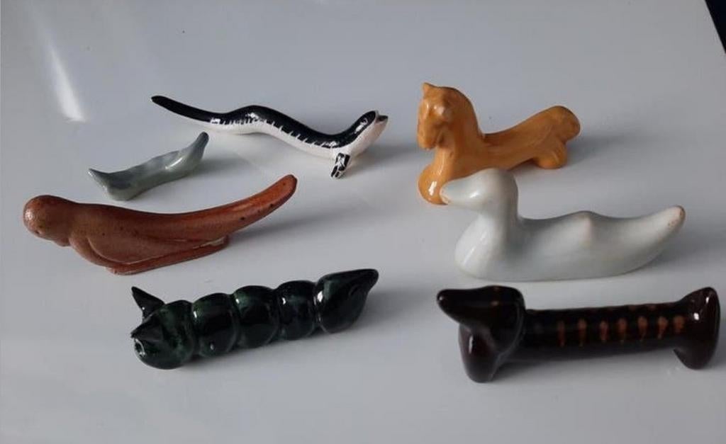 Set van 7 keramische messenleggers in dierenvorm, Antiek en Kunst, Antiek | Bestek, Ophalen of Verzenden