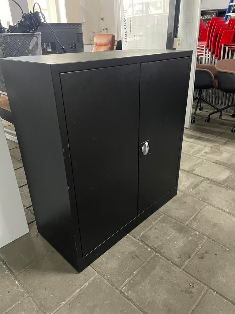 1x Metalen Kast Draaideurkast Zwart, Ophalen