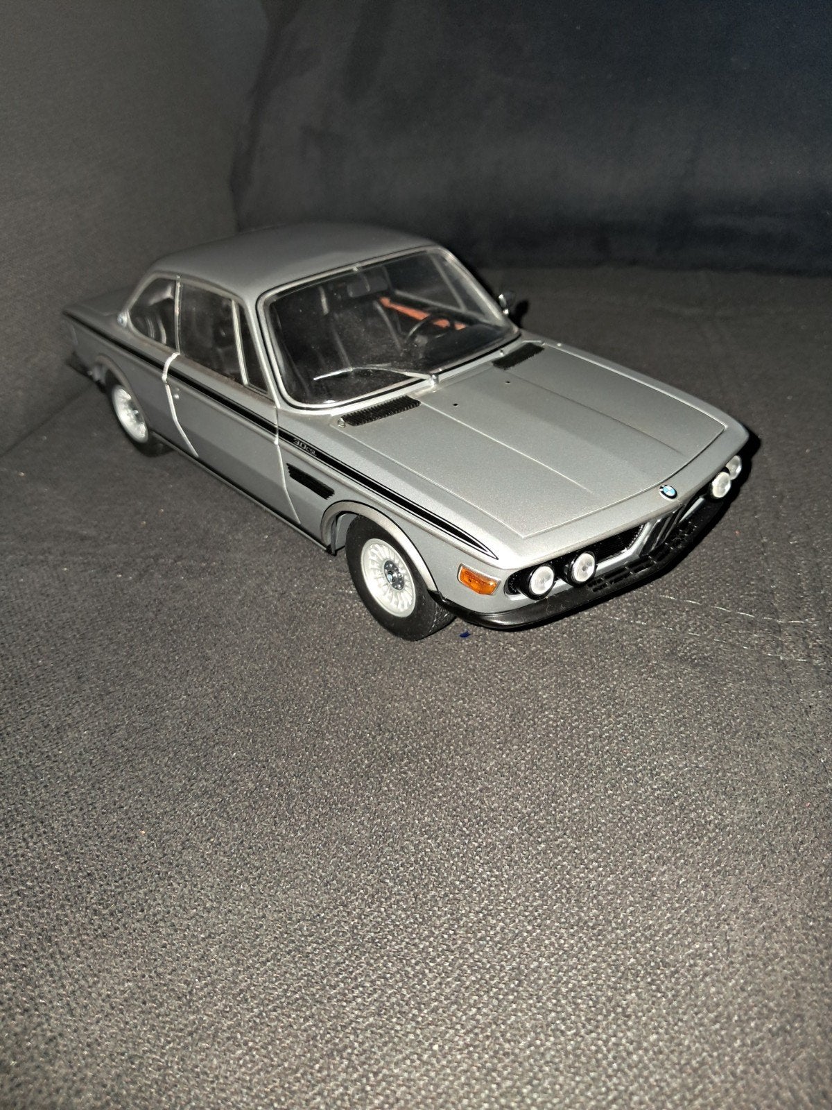 Minichamps BMW 3.0 CSL (E9) 1973 - Zilver - 1:18, Ophalen of Verzenden, Zo goed als nieuw, Overige merken