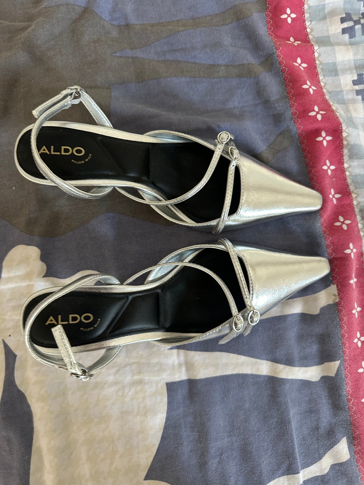 Zilveren ALDO pumps met lage hak, Ophalen of Verzenden, Zo goed als nieuw, Overige kleuren, Schoenen met lage hakken