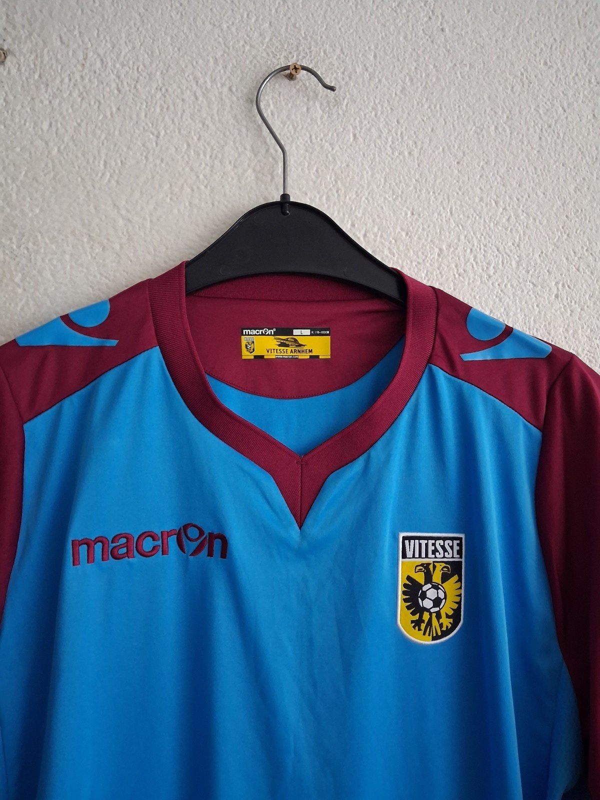 Vitesse Arnhem Macron voetbalshirt lange mouwen Maat L, Ophalen of Verzenden, Zo goed als nieuw, Overige typen