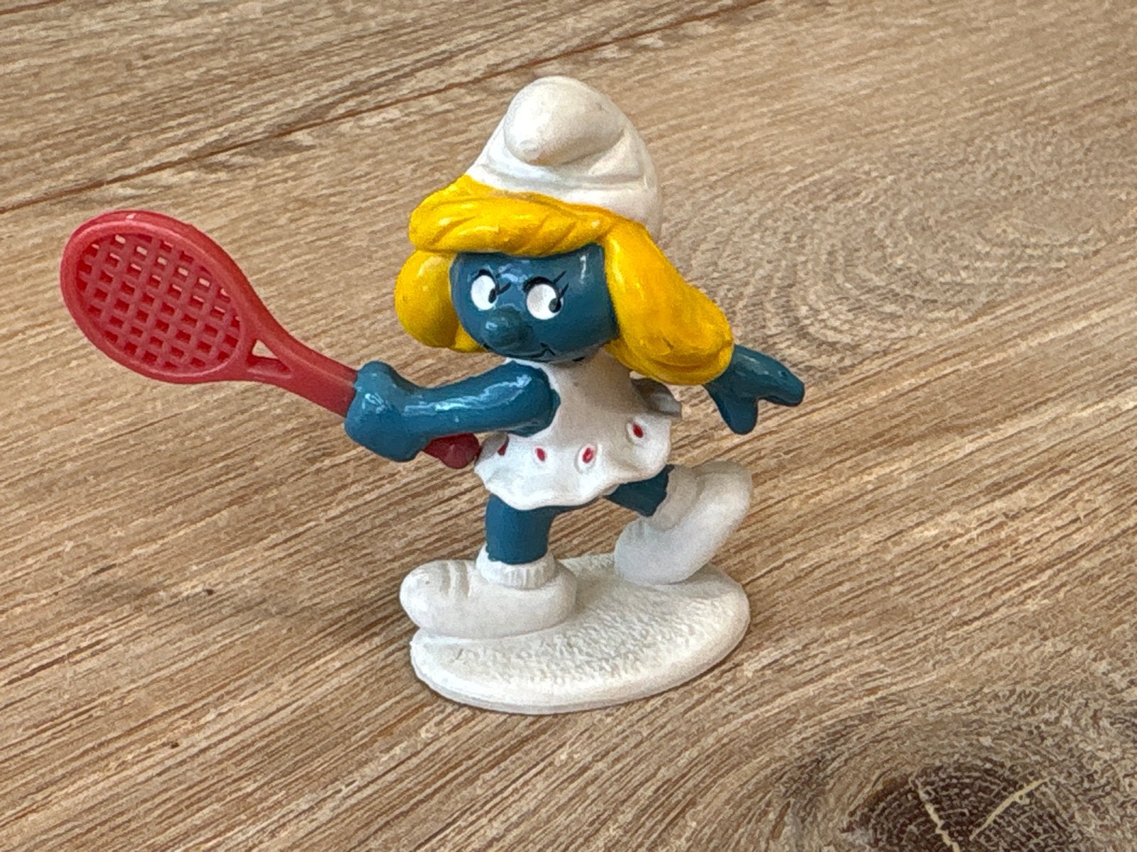 Smurfin met tennisracket - Schleich 1981, Verzamelen, Smurfen, Ophalen of Verzenden, Gebruikt, Smurfin, Poppetje, Figuurtje of Knuffel