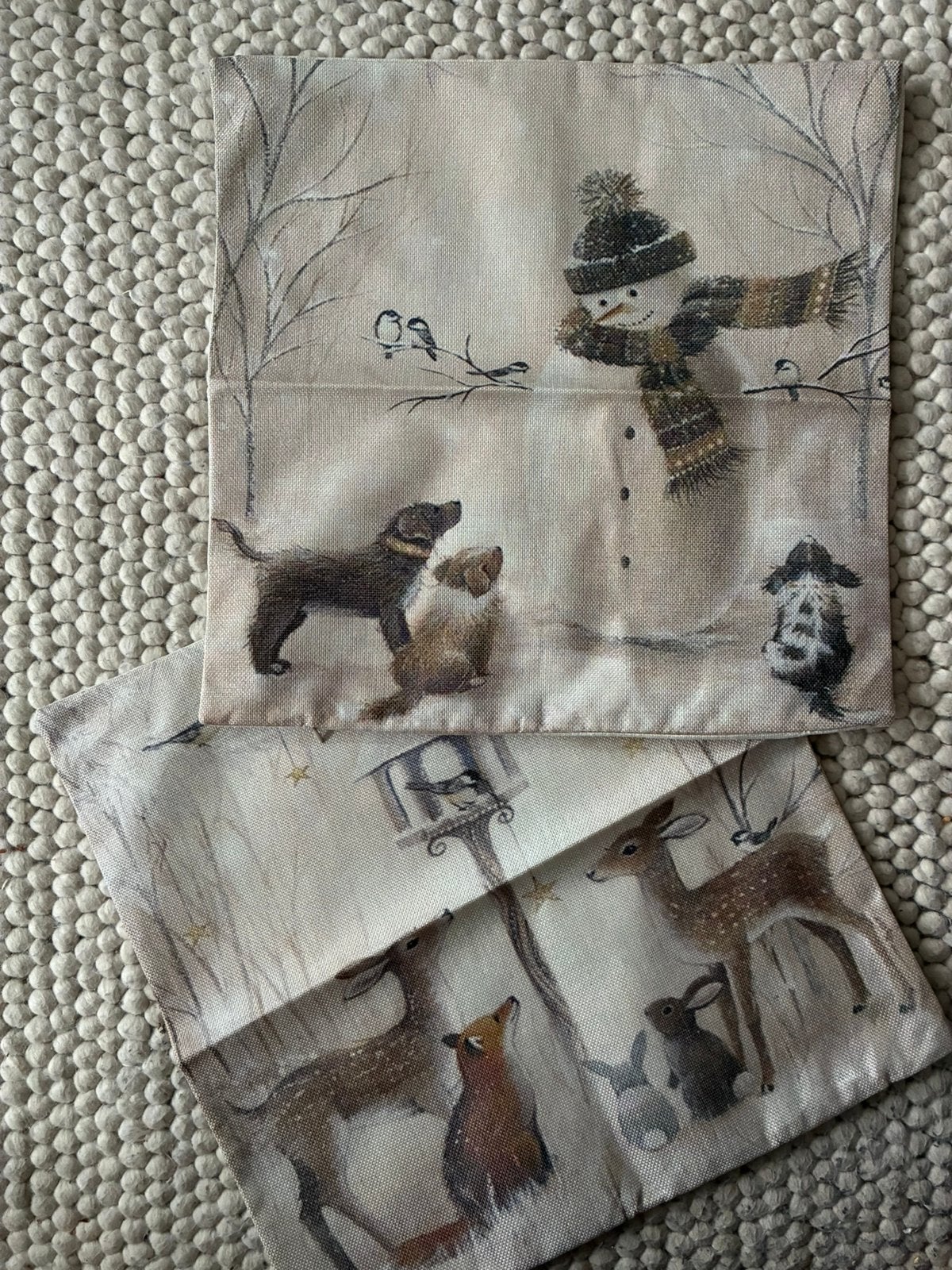 Twee kerst print winter kussenhoezen sneeuwpop dieren ster, Ophalen of Verzenden, Nieuw