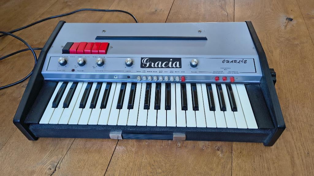 Gracia "Charlie" Keyboard, Vintage Orgeltje (ruilen t. FX), Muziek en Instrumenten, Ophalen, Gebruikt, Overige aantallen, Overige merken