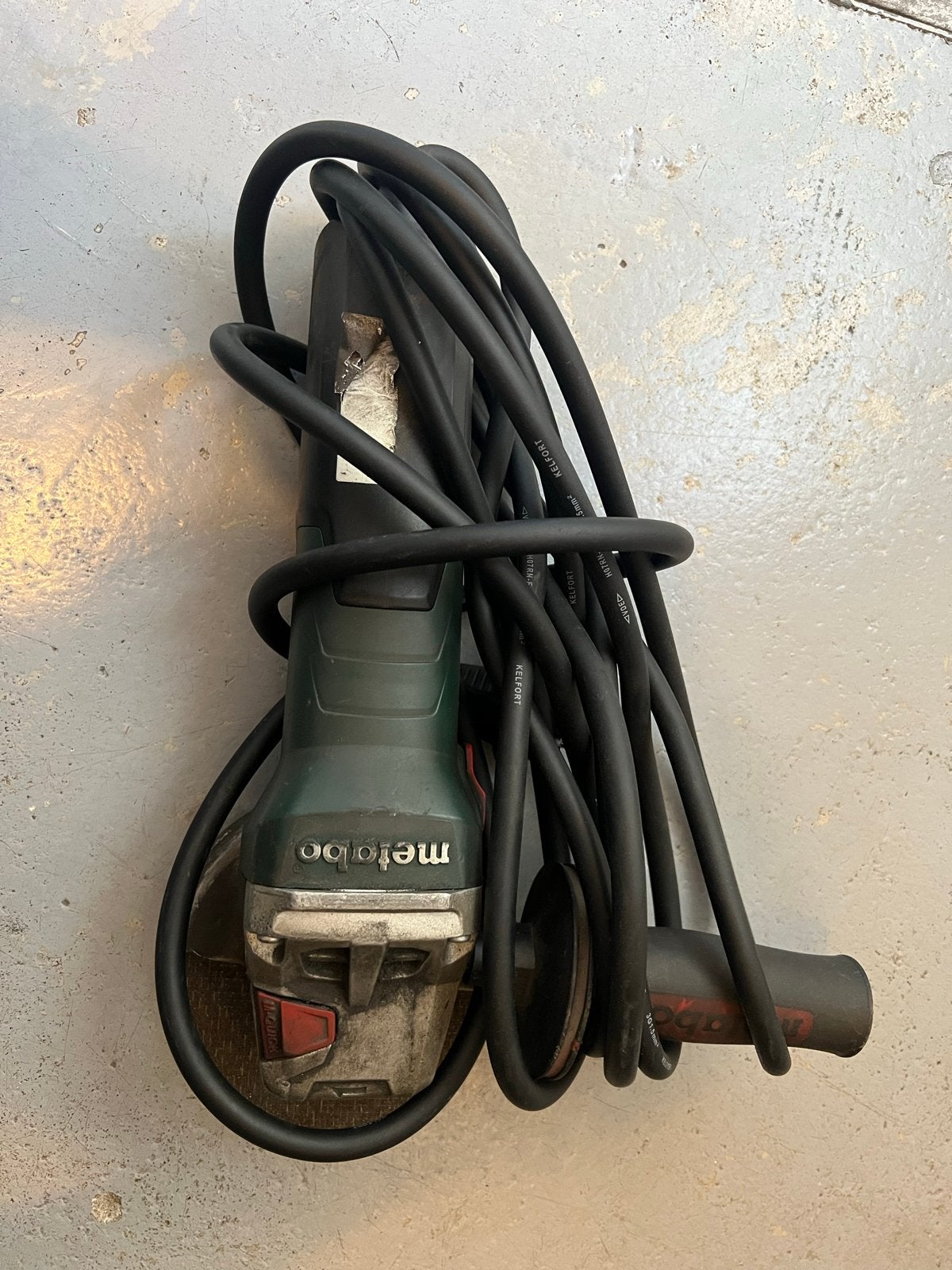 Metabo slijptol - Krachtige haakse slijper 125mm, Doe-het-zelf en Verbouw, Ophalen of Verzenden, Gebruikt, 700 tot 1000 watt, Haakse handslijpmachine