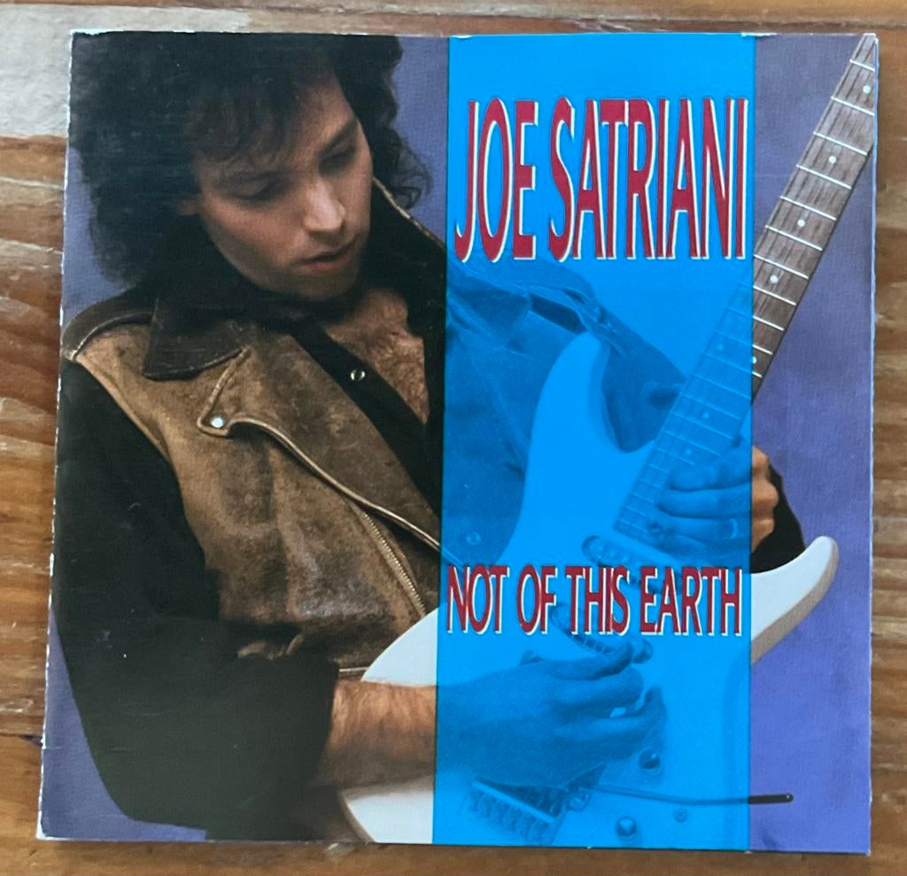 Joe Satriani - Not of this Earth (instrumental rock) cd, Ophalen of Verzenden, Zo goed als nieuw, Poprock