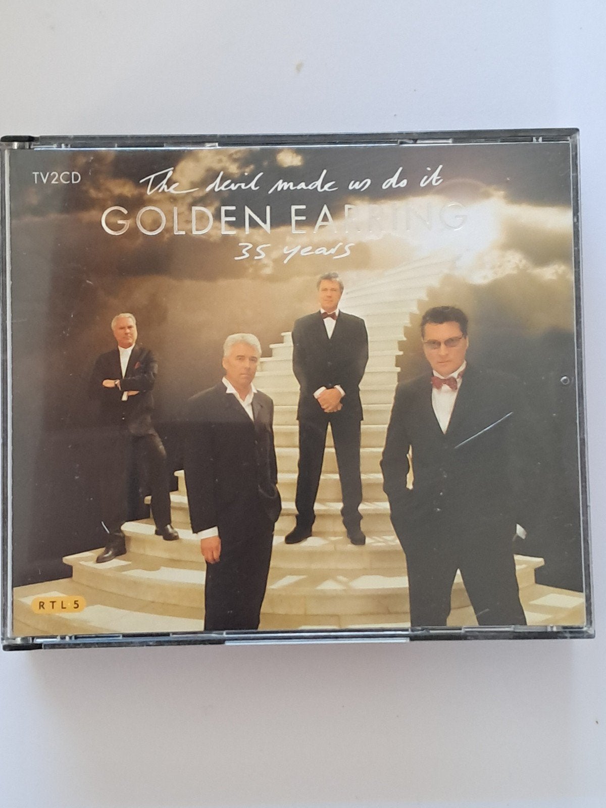 Golden Earring - The Devil Made Us Do It 35 Years (2CD), Ophalen of Verzenden