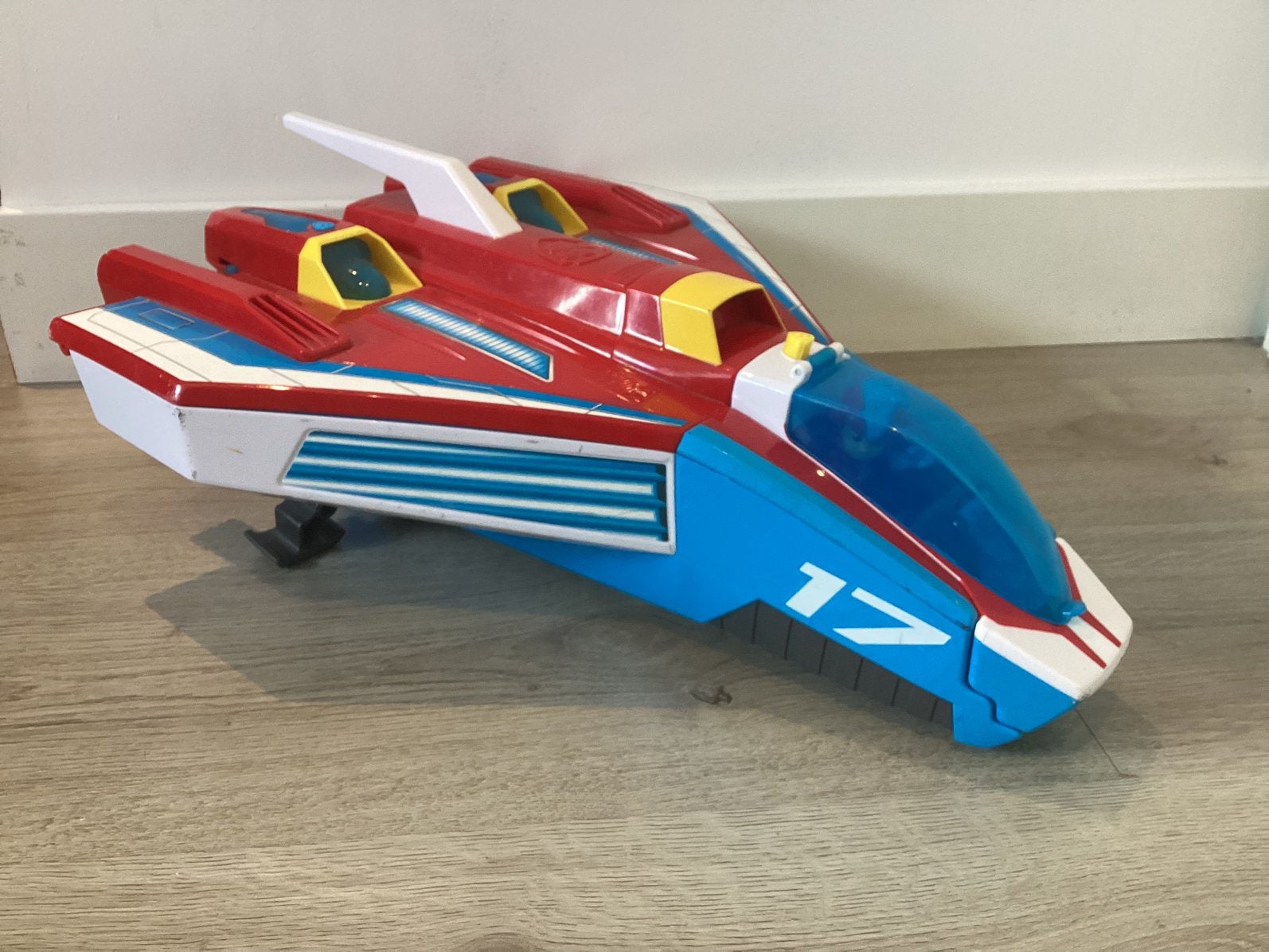 Straaljager paw patrol met poppetje, Ophalen, Gebruikt
