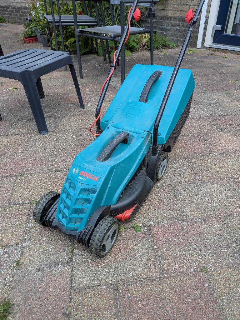 Bosch ARM32 Grasmaaier, Ophalen, Cirkelmaaier, Gebruikt, Elektrische grasmaaier