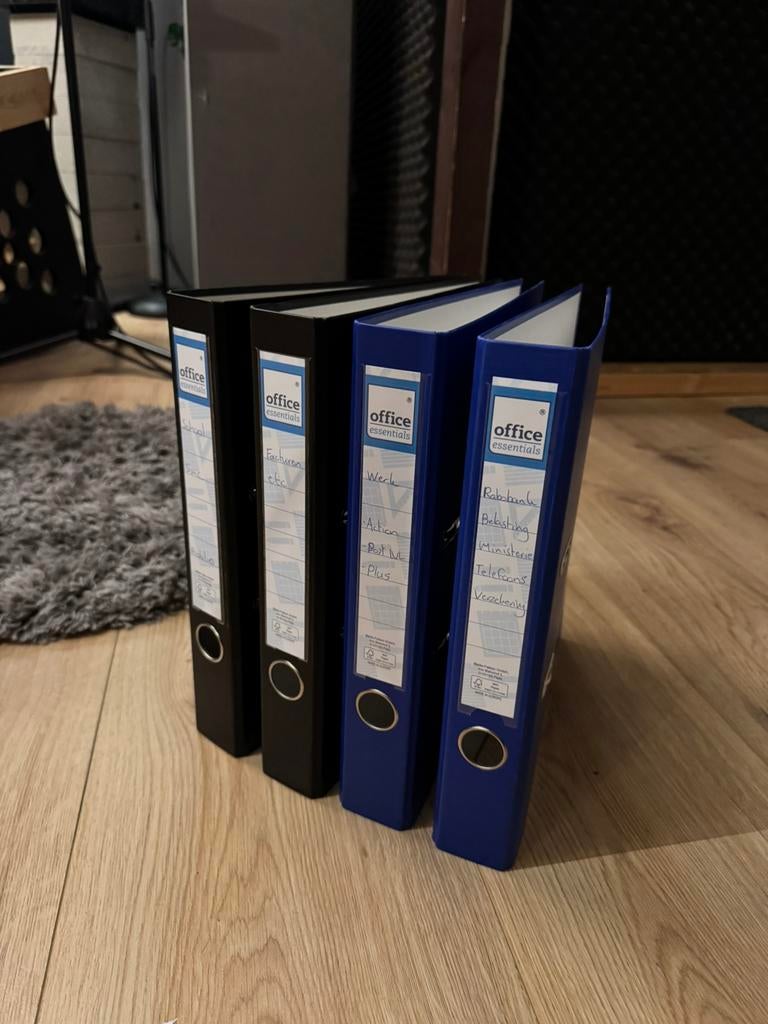 GRATIS Klappers 4 stuks. Zwart en blauw. 2 ringen, Ophalen, Gebruikt