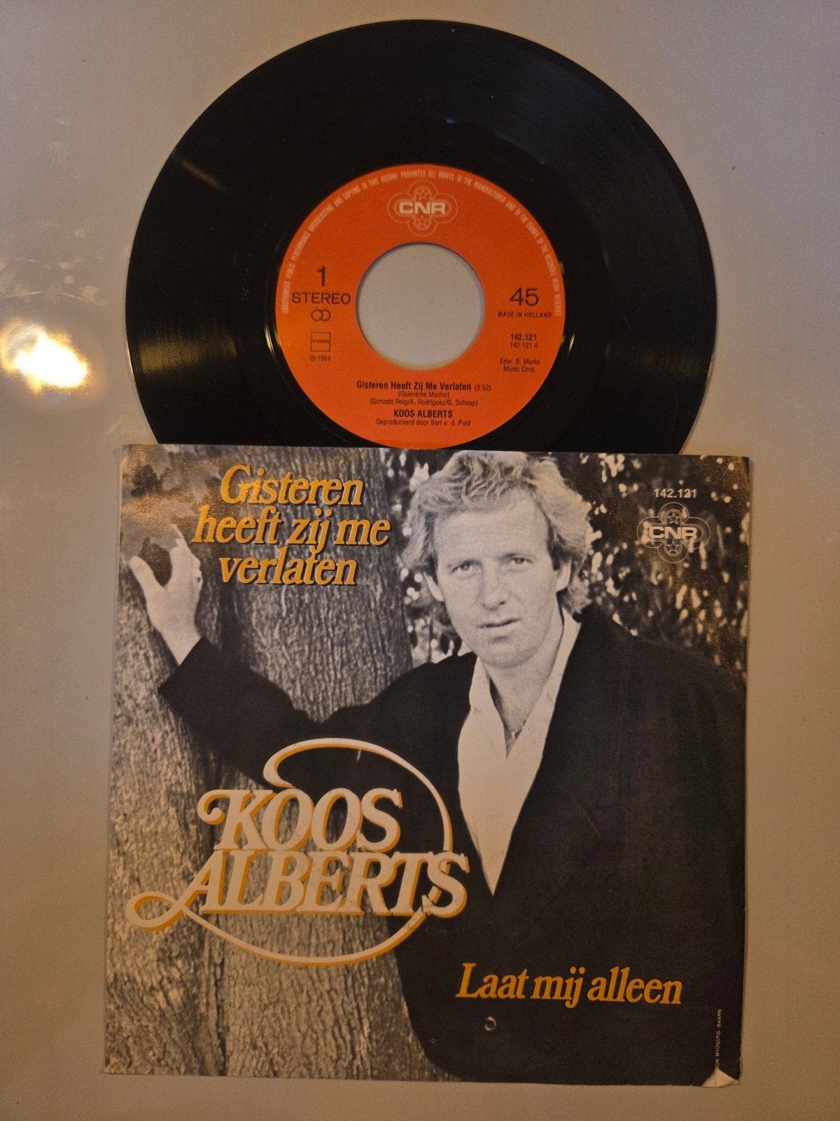 Koos Alberts - Gisteren heeft zij me  verlaten, Ophalen of Verzenden, Gebruikt, Nederlandstalig