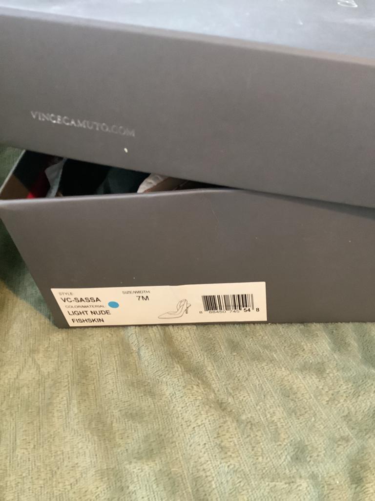 Prachtige slingbacks van Vince Camuto, Kleding | Dames, Ophalen of Verzenden, Nieuw