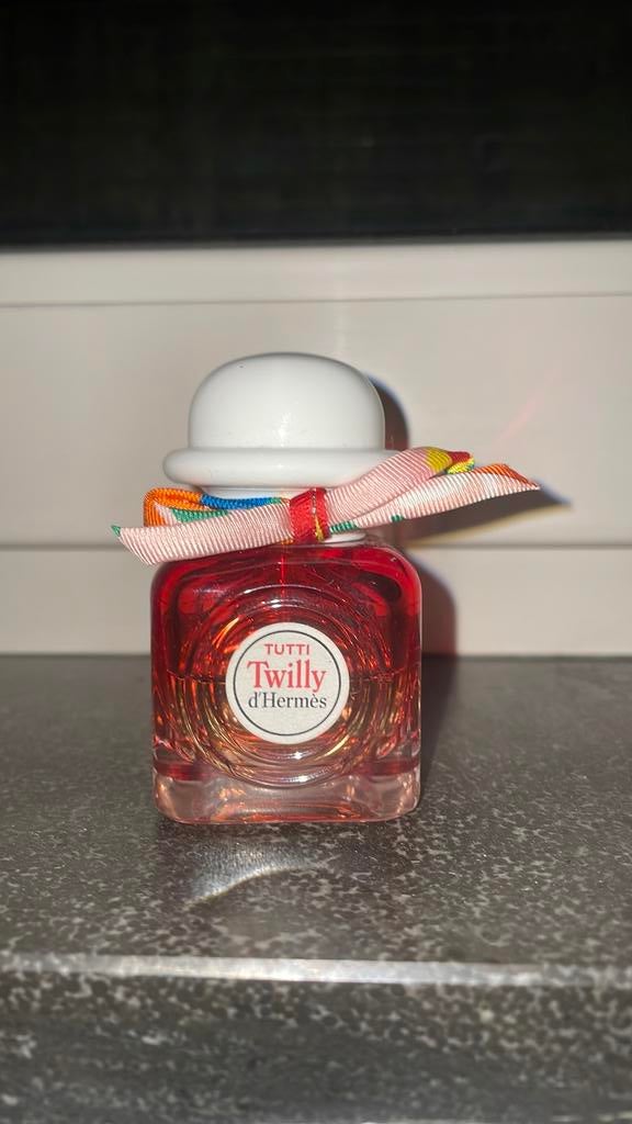Tutti twilly d’hermes, Sieraden, Tassen en Uiterlijk, Uiterlijk | Parfum, Ophalen of Verzenden, Gebruikt