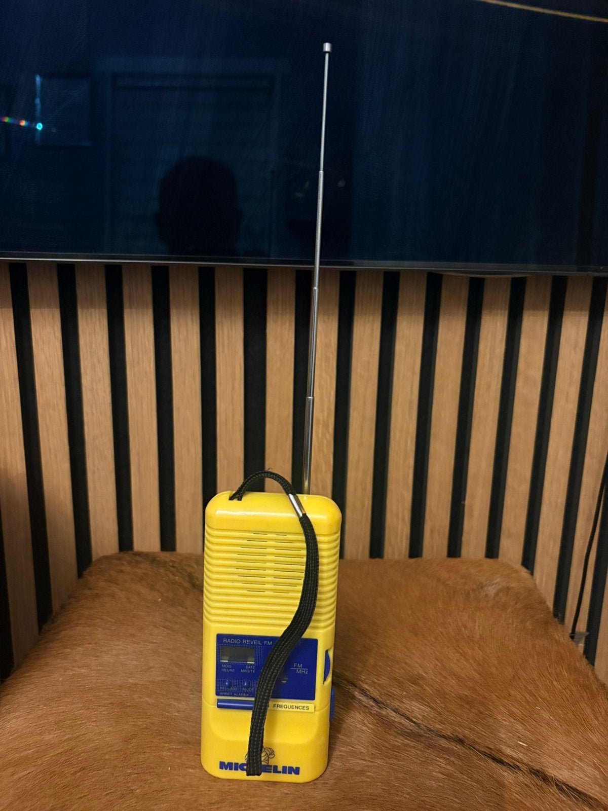 vintage Michelin FM-radio met wekker, Ophalen of Verzenden, Zo goed als nieuw, Radio
