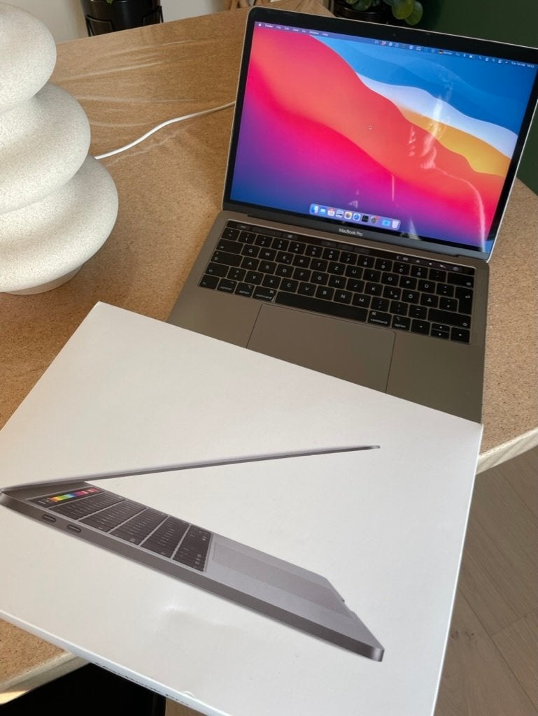 Apple MacBook Pro 13" 2018 - i7 16GB 1TB - Touch Bar, Computers en Software, MacBook Pro, 1 TB of meer, Gebruikt, 2 tot 3 Ghz