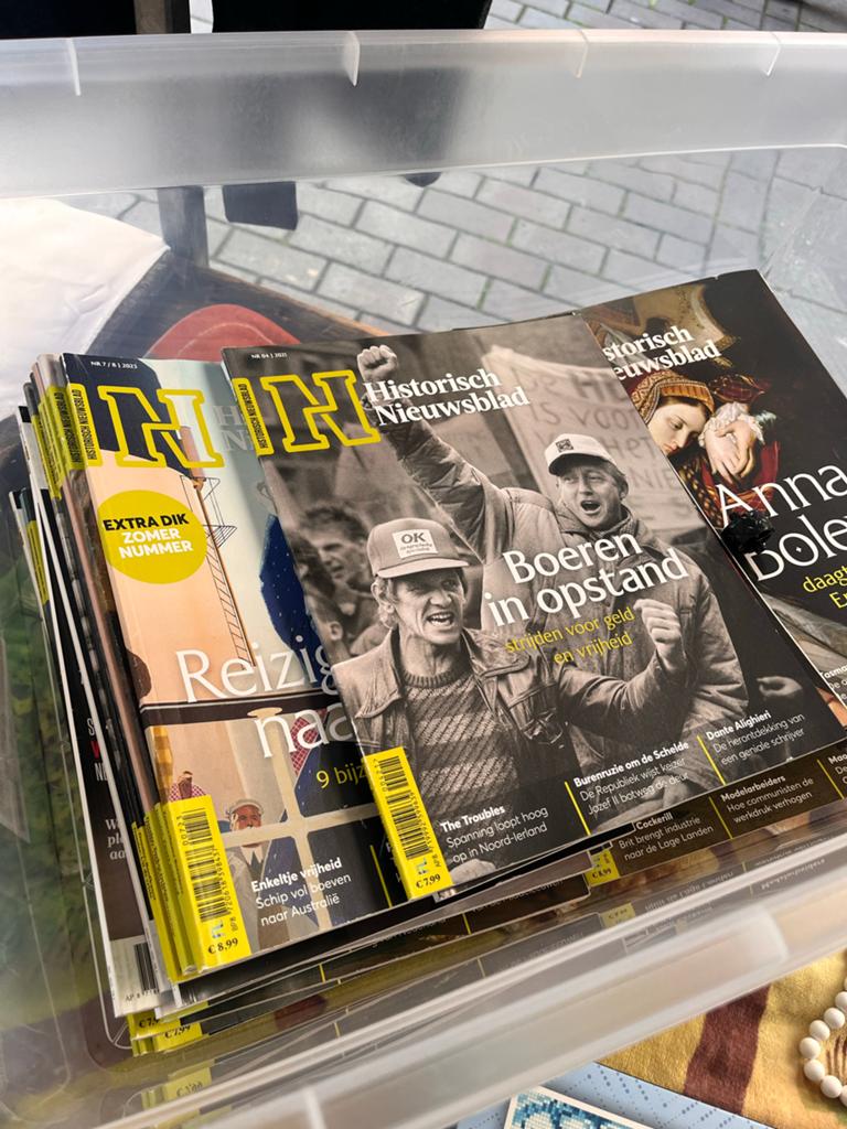 Historisch Nieuwsblad - Bak vol (ong 45 stuks), Ophalen of Verzenden, Gelezen, Overige typen
