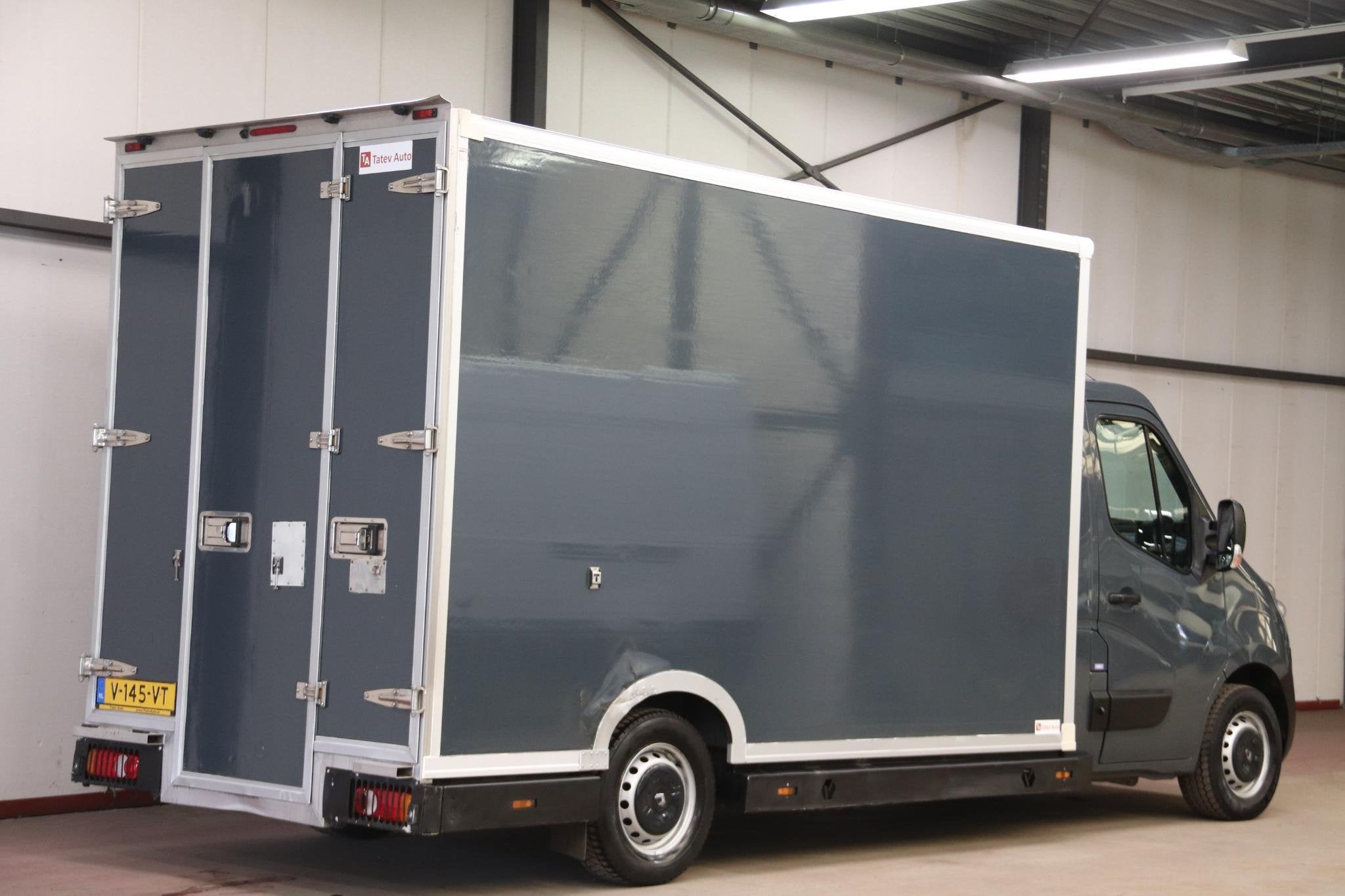 Renault Master 170PK AUTOMAAT PAARDENWAGEN LOWLINER VERKOOPW, Stof, Gebruikt, Euro 6, 4 cilinders