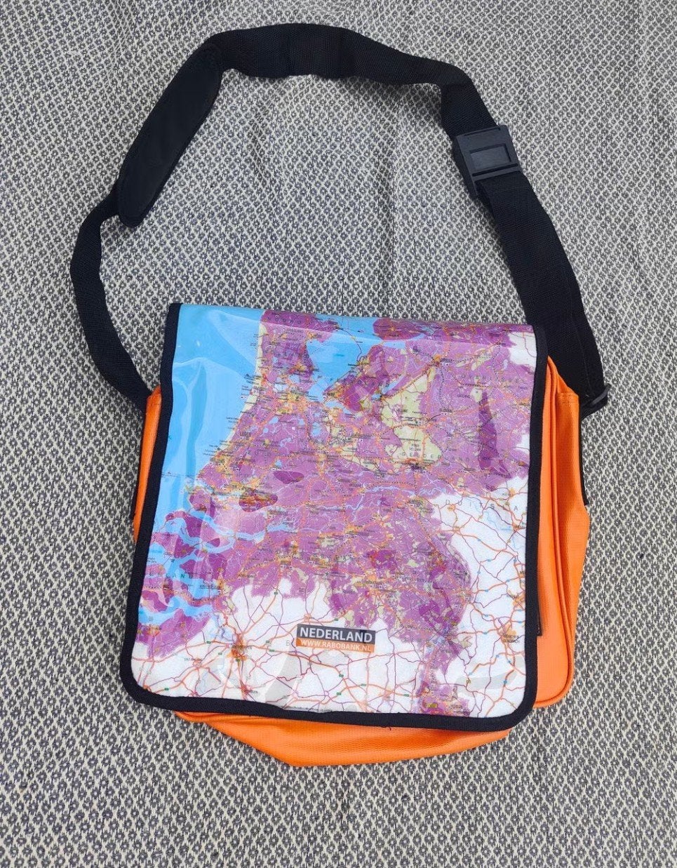 Oranje schoudertas met Nederland kaart print plastic, Ophalen of Verzenden, Zo goed als nieuw, Oranje