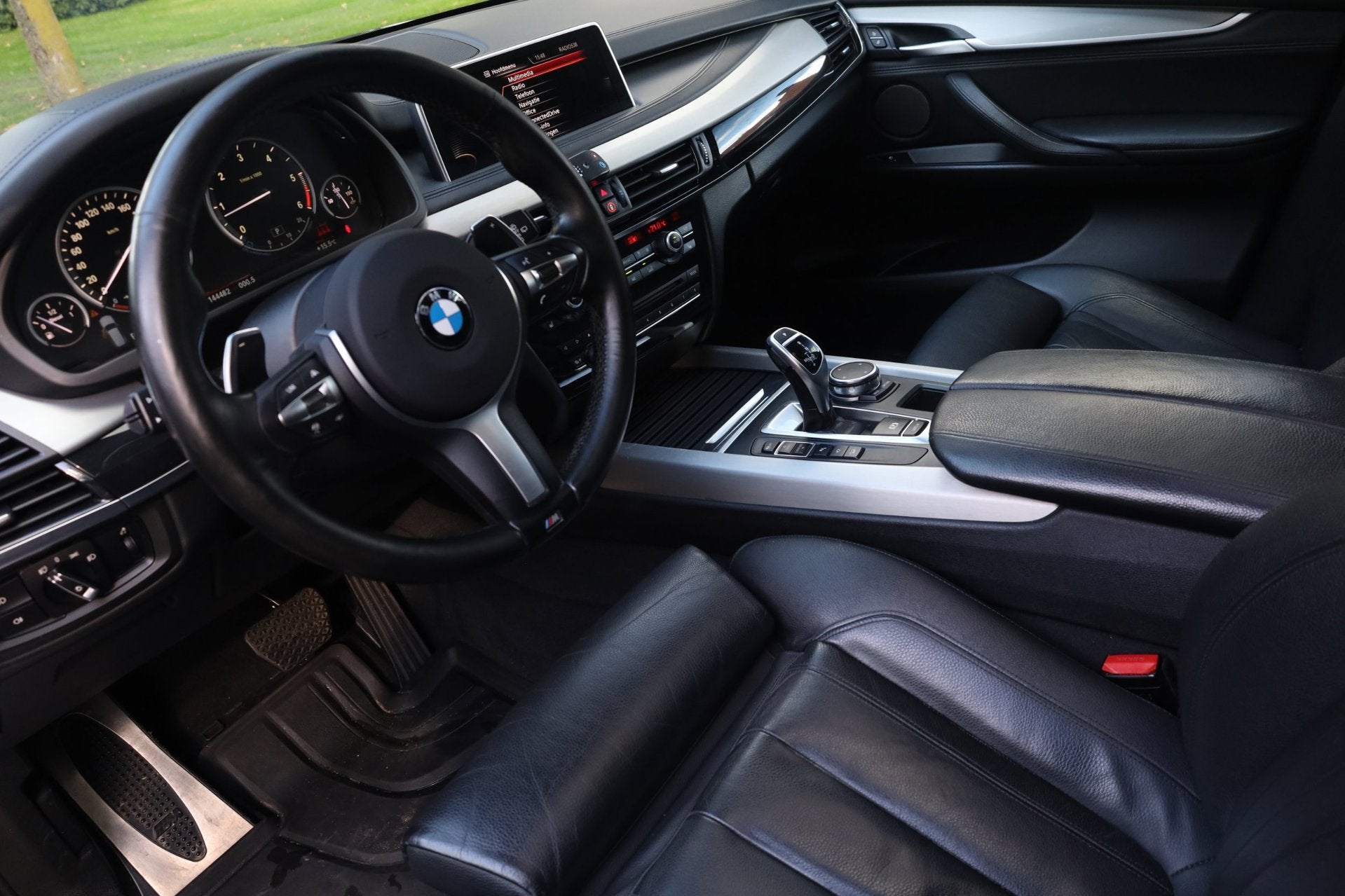 BMW X5 XDrive30d High Executive 7p Aut.| M-pakket | Panorama, Auto's, Dealer onderhouden, Gebruikt, 2993 cc, 241 €/maand