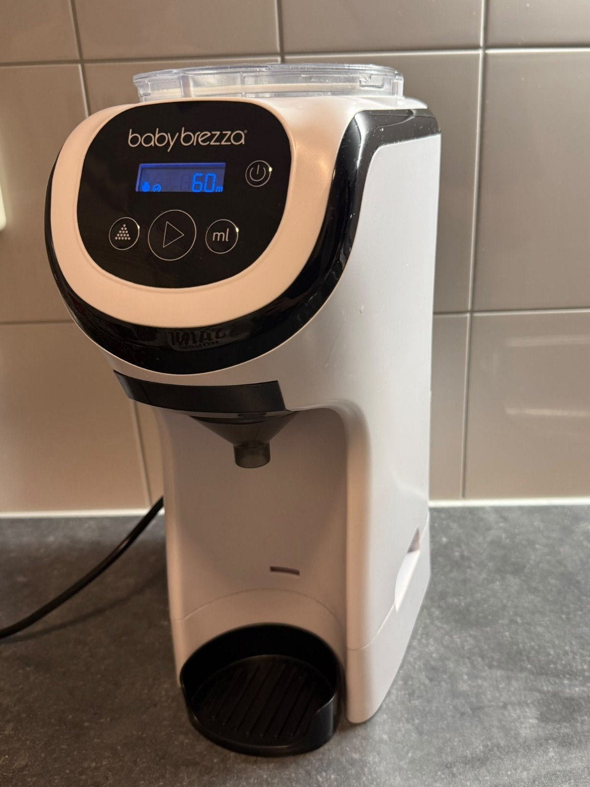 Zo goed als nieuwe Baby Brezza Formula Pro Mini flesvoeding, Automatisch, Ophalen of Verzenden, Zo goed als nieuw, Babyvoedingmaker