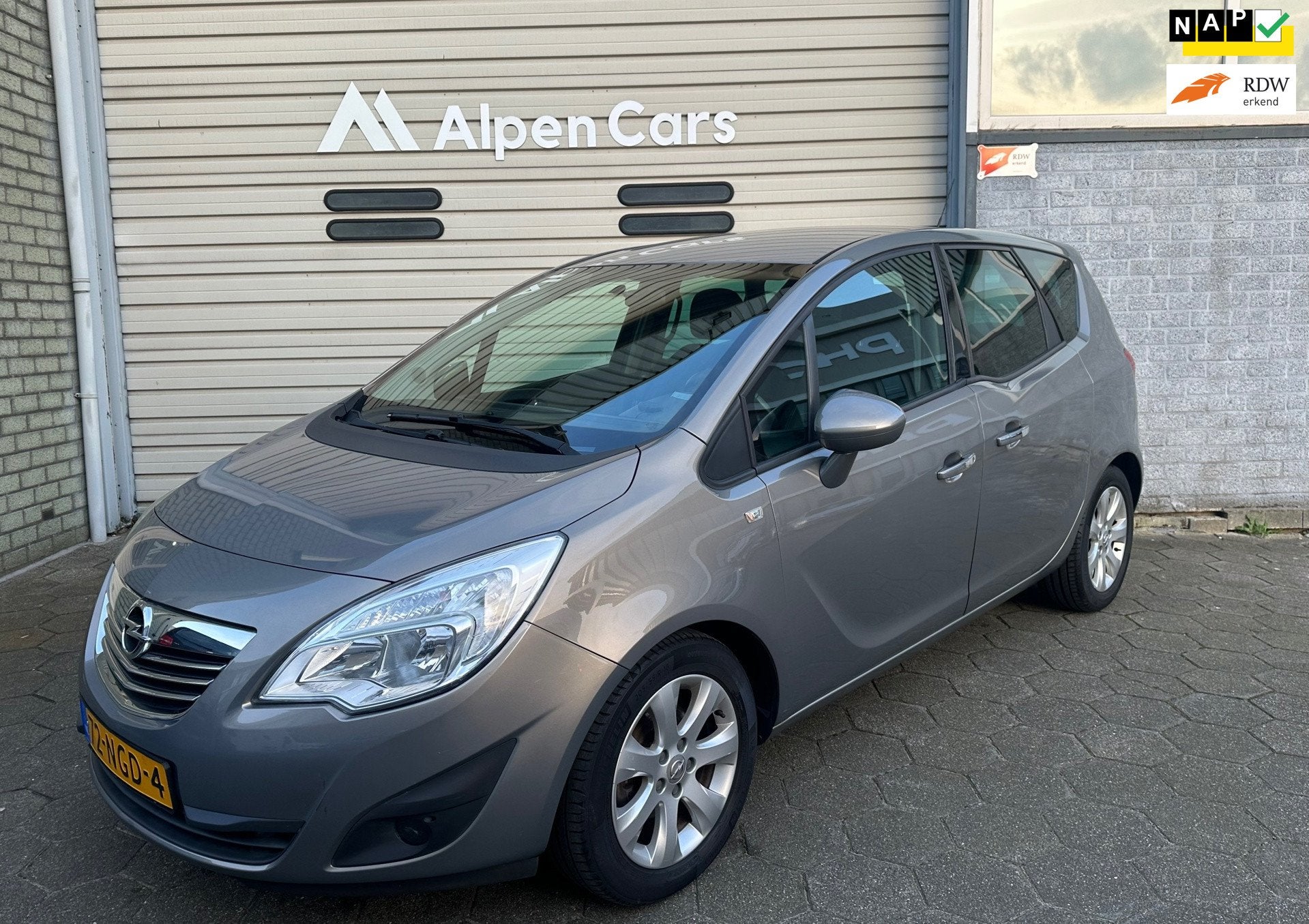Opel Meriva 1.4 Cosmo Airco / Cruise controle / PDC / Trekha, Auto's, Voorwielaandrijving, Euro 5, 101 pk, Gebruikt